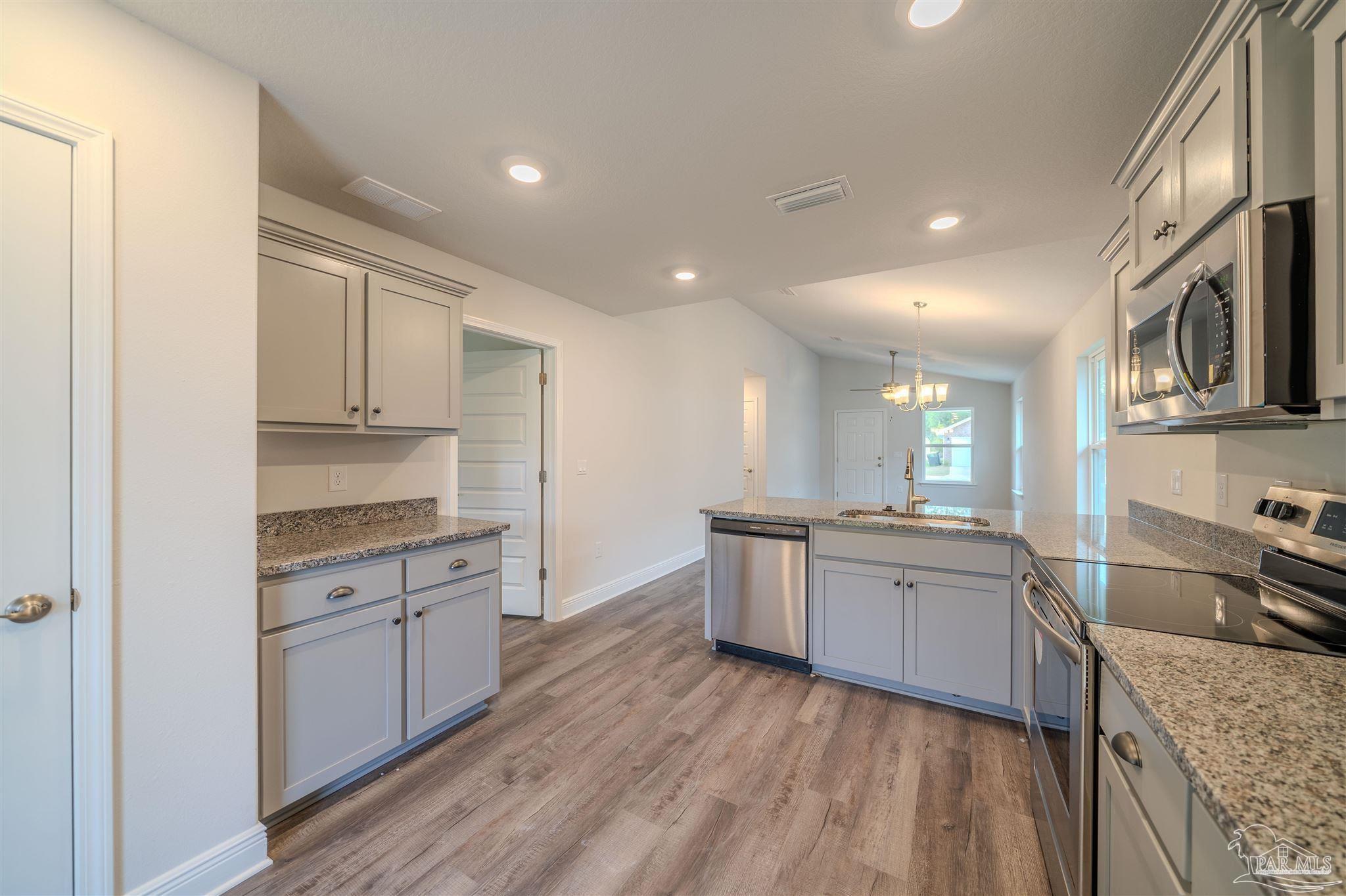 1074 Brimwood Circle # 9a Cantonment FL 32533