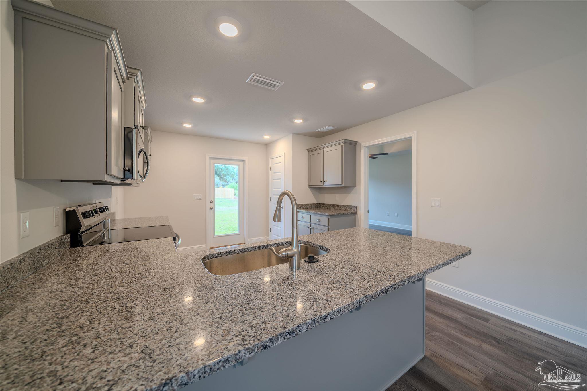 1074 Brimwood Circle # 9a Cantonment FL 32533