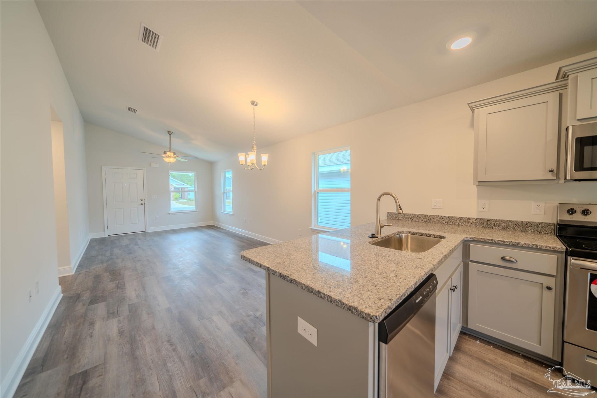 1074 Brimwood Circle # 9a Cantonment FL 32533