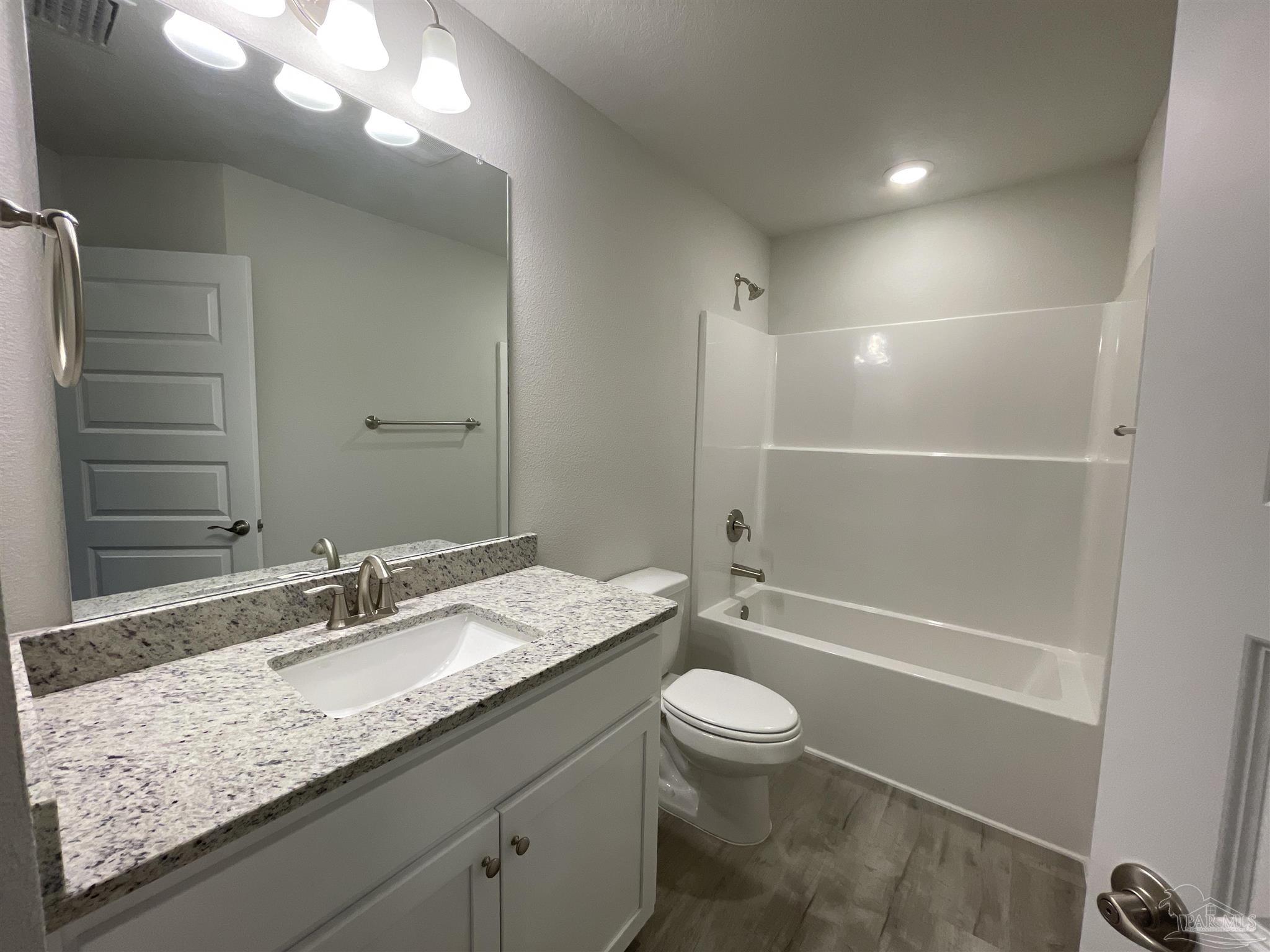 1070 Brimwood Circle # 10a Cantonment FL 32533