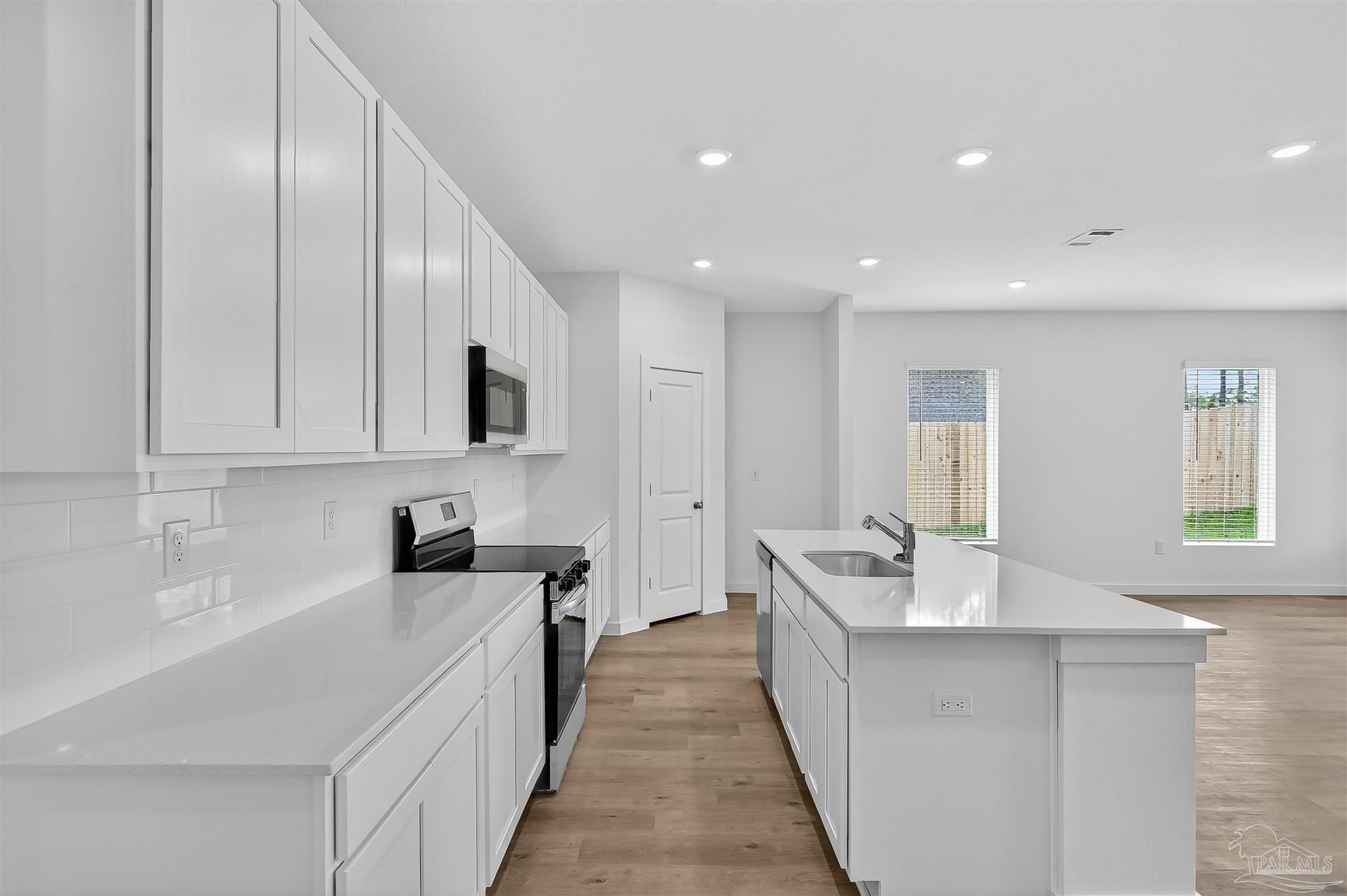 5979 Serrate St # 30j Pace FL 32571