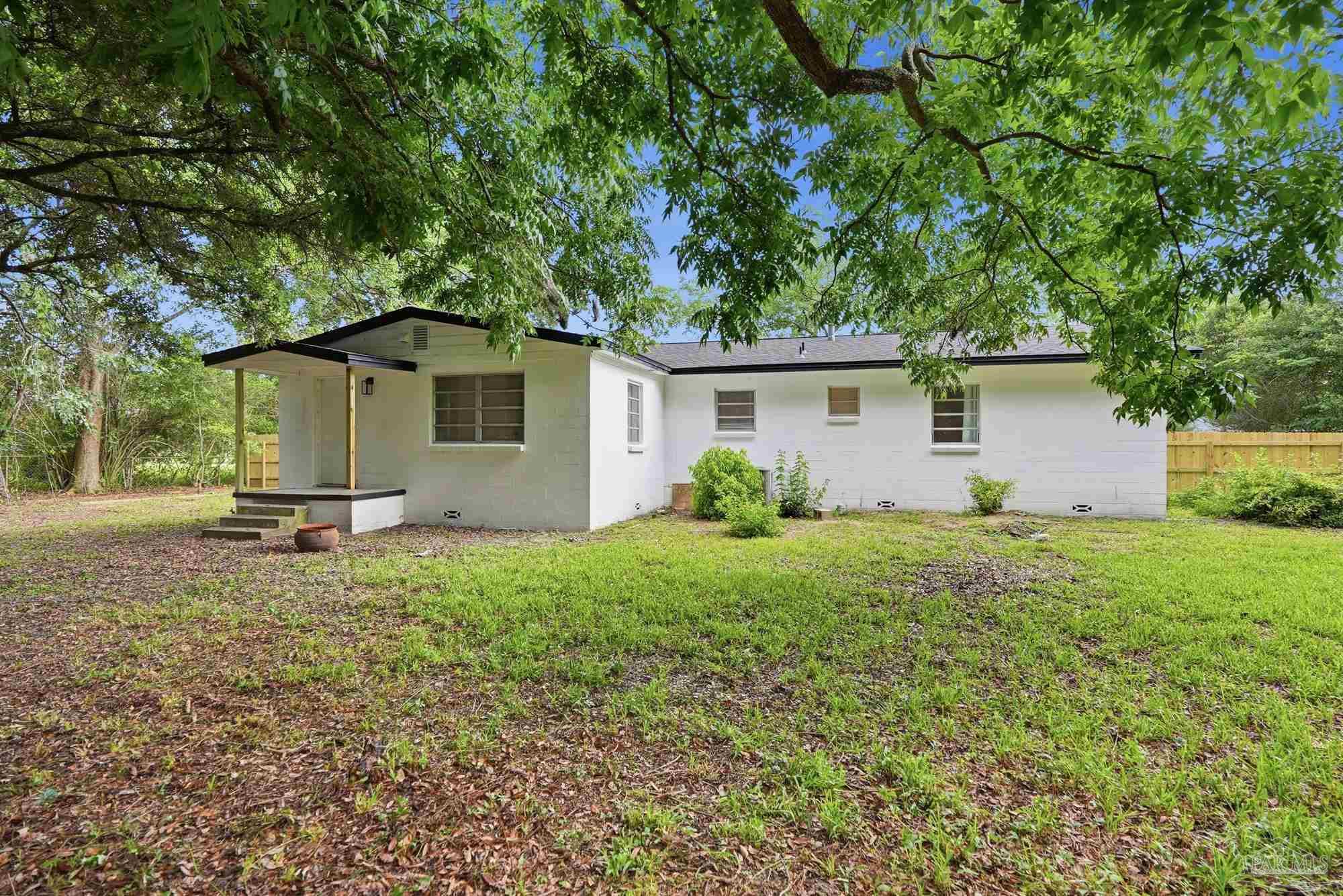 350 Kelson Road Pensacola FL 32514