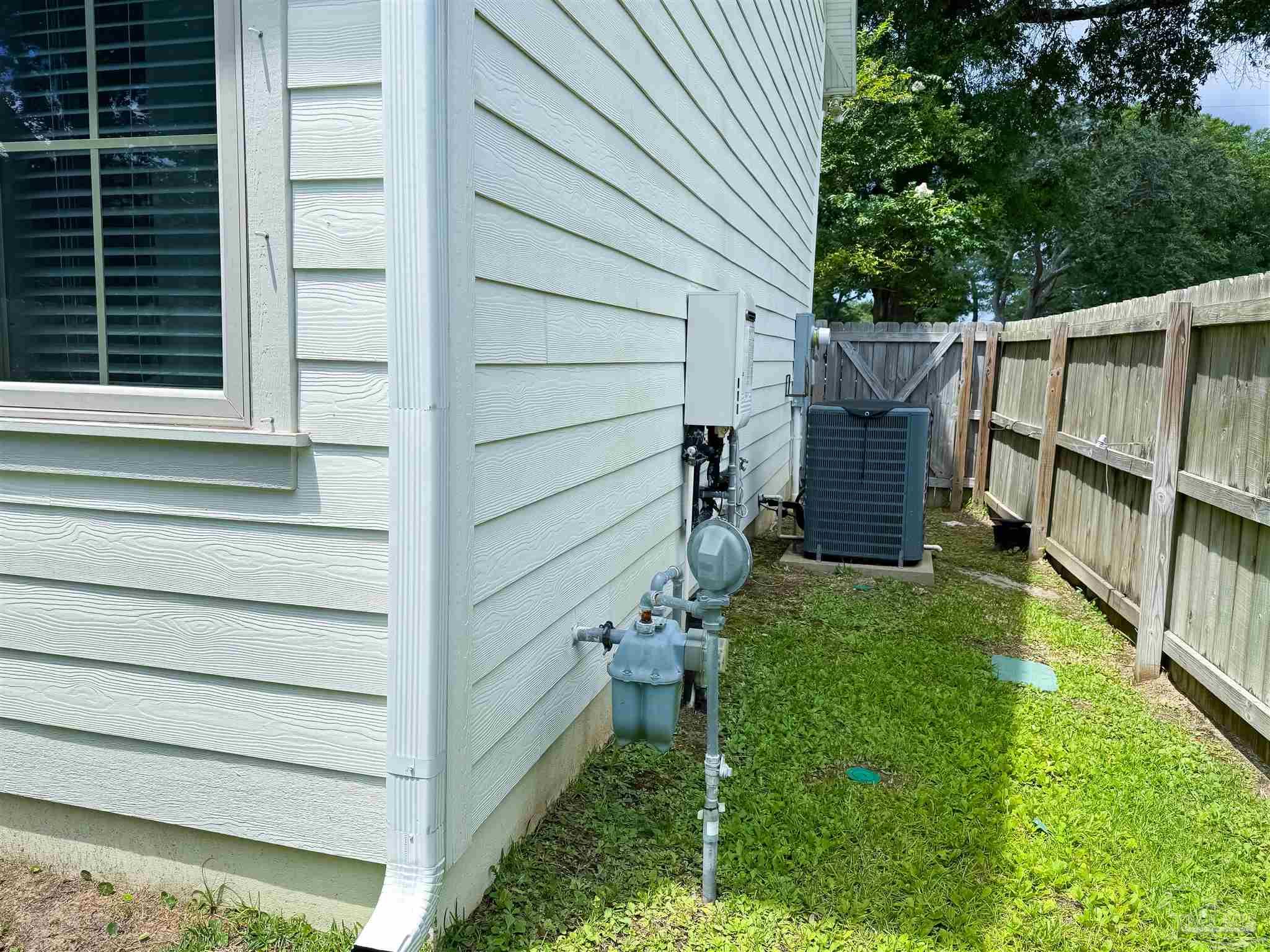 2820 N 14th Avenue Pensacola FL 32503