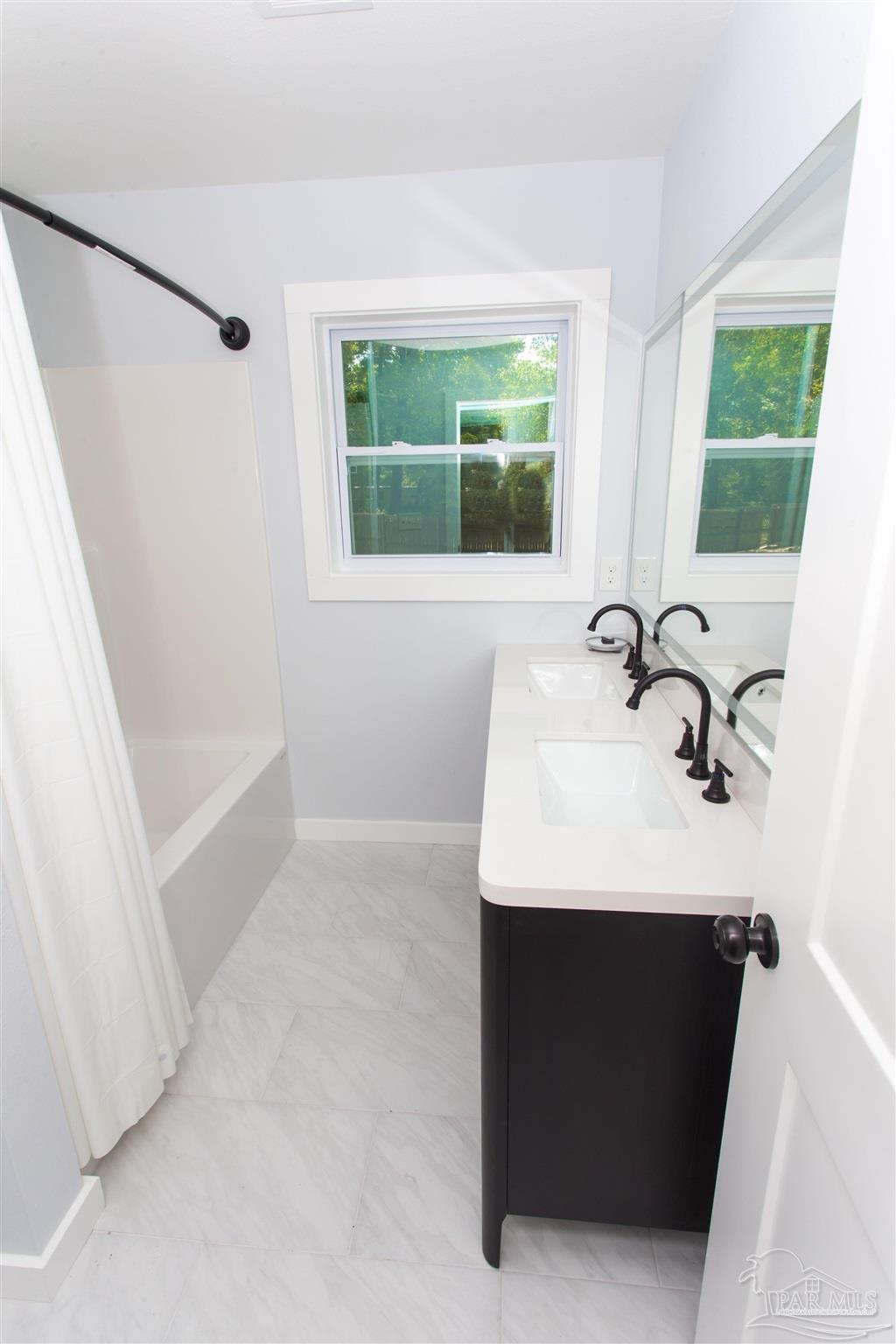 5711 Almax Court Pensacola FL 32506