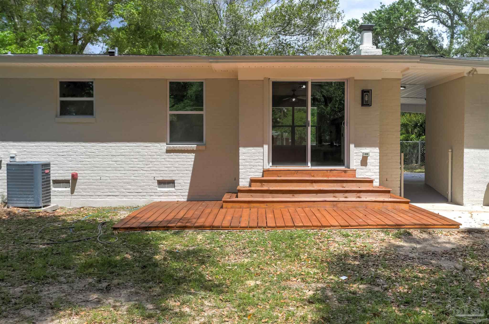 5711 Almax Court Pensacola FL 32506