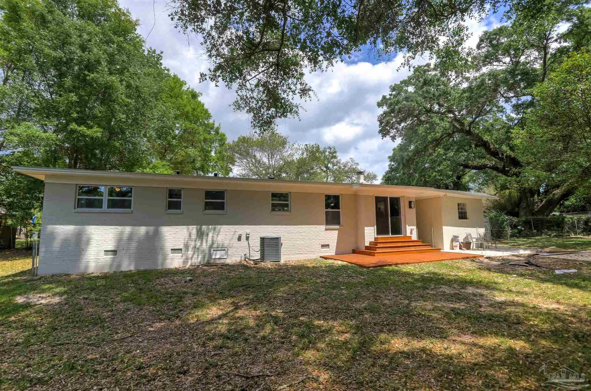 5711 Almax Court Pensacola FL 32506