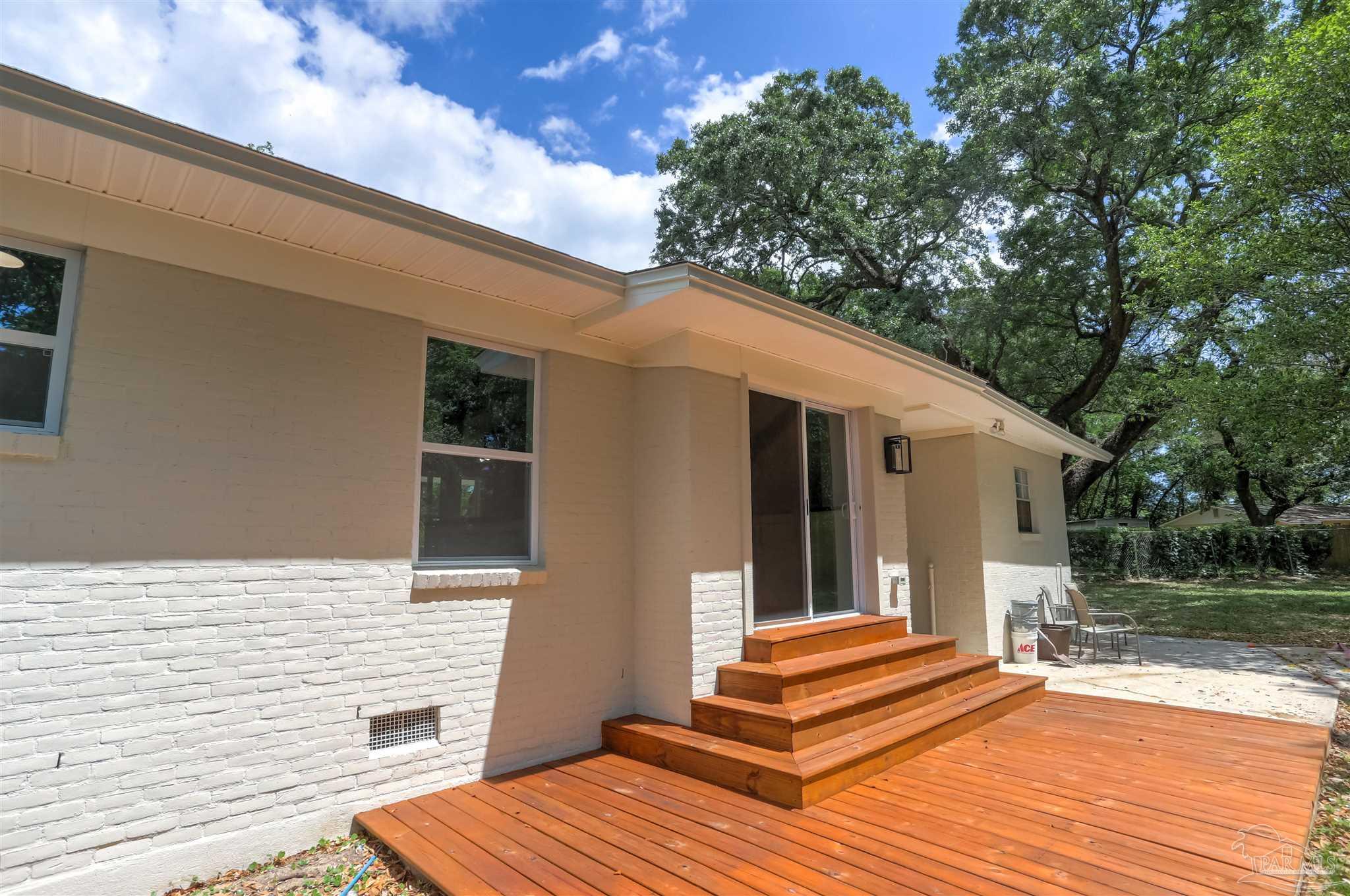 5711 Almax Court Pensacola FL 32506