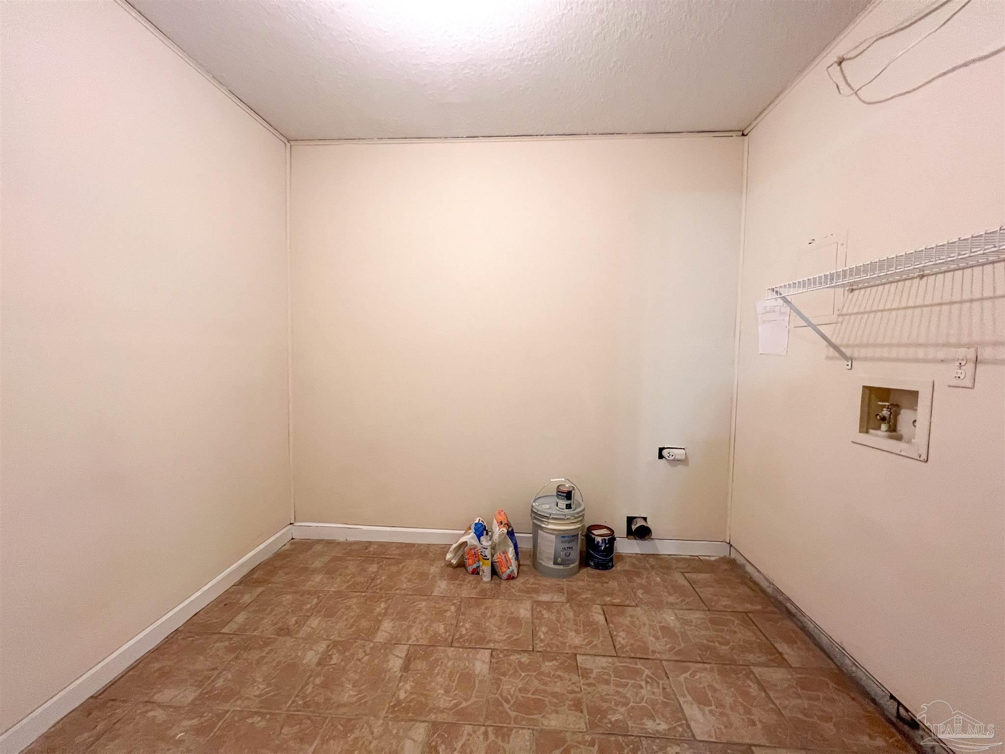 5891 Avondale Road Pensacola FL 32526
