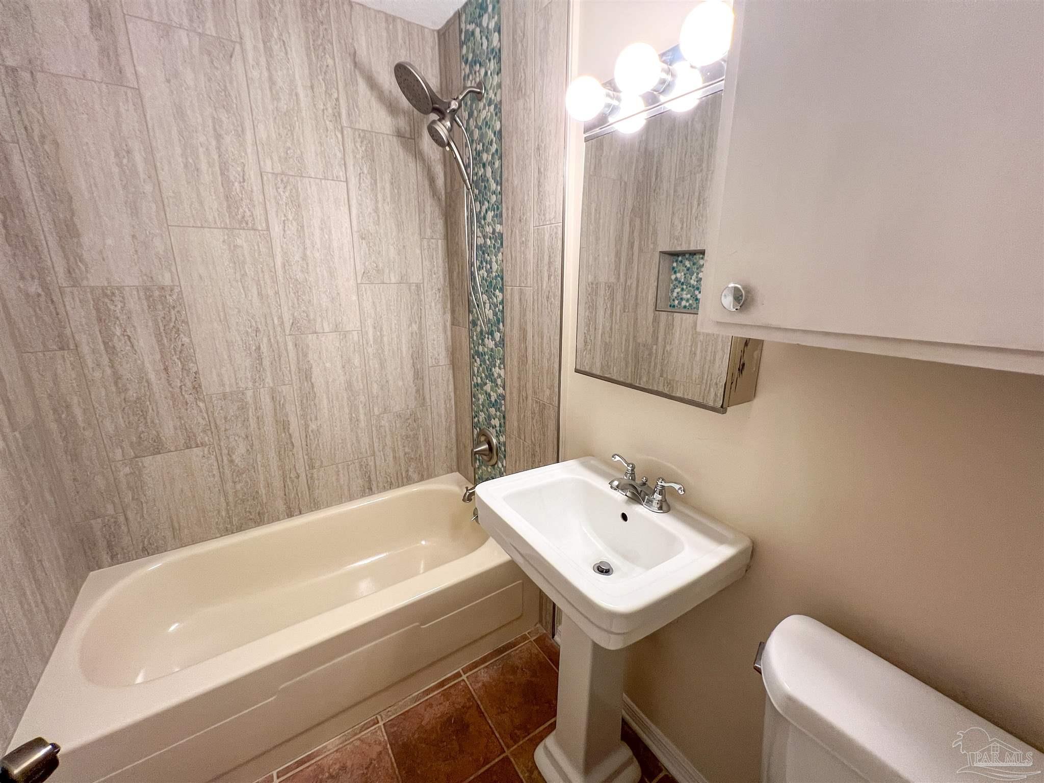 5891 Avondale Road Pensacola FL 32526