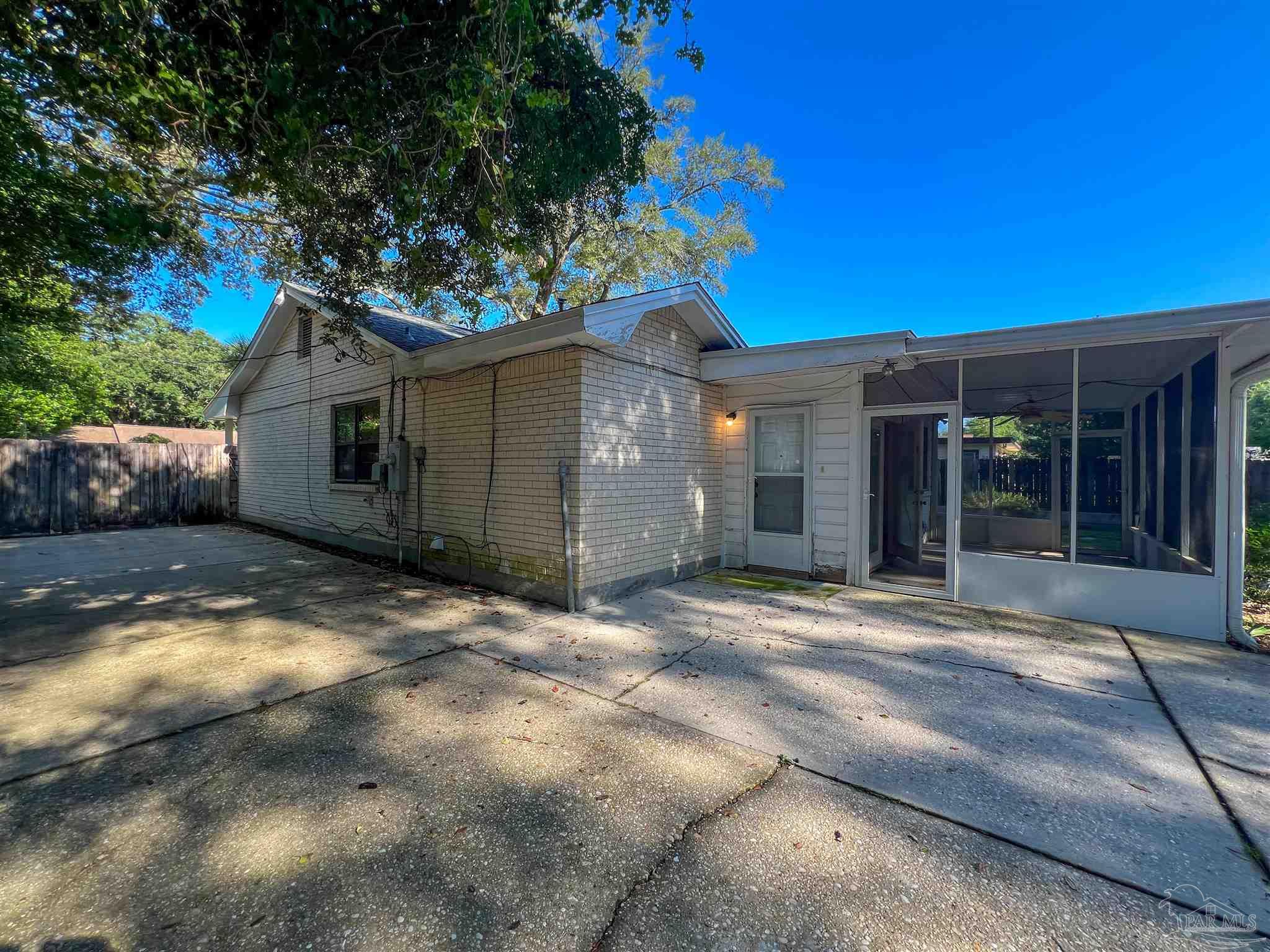 5891 Avondale Road Pensacola FL 32526