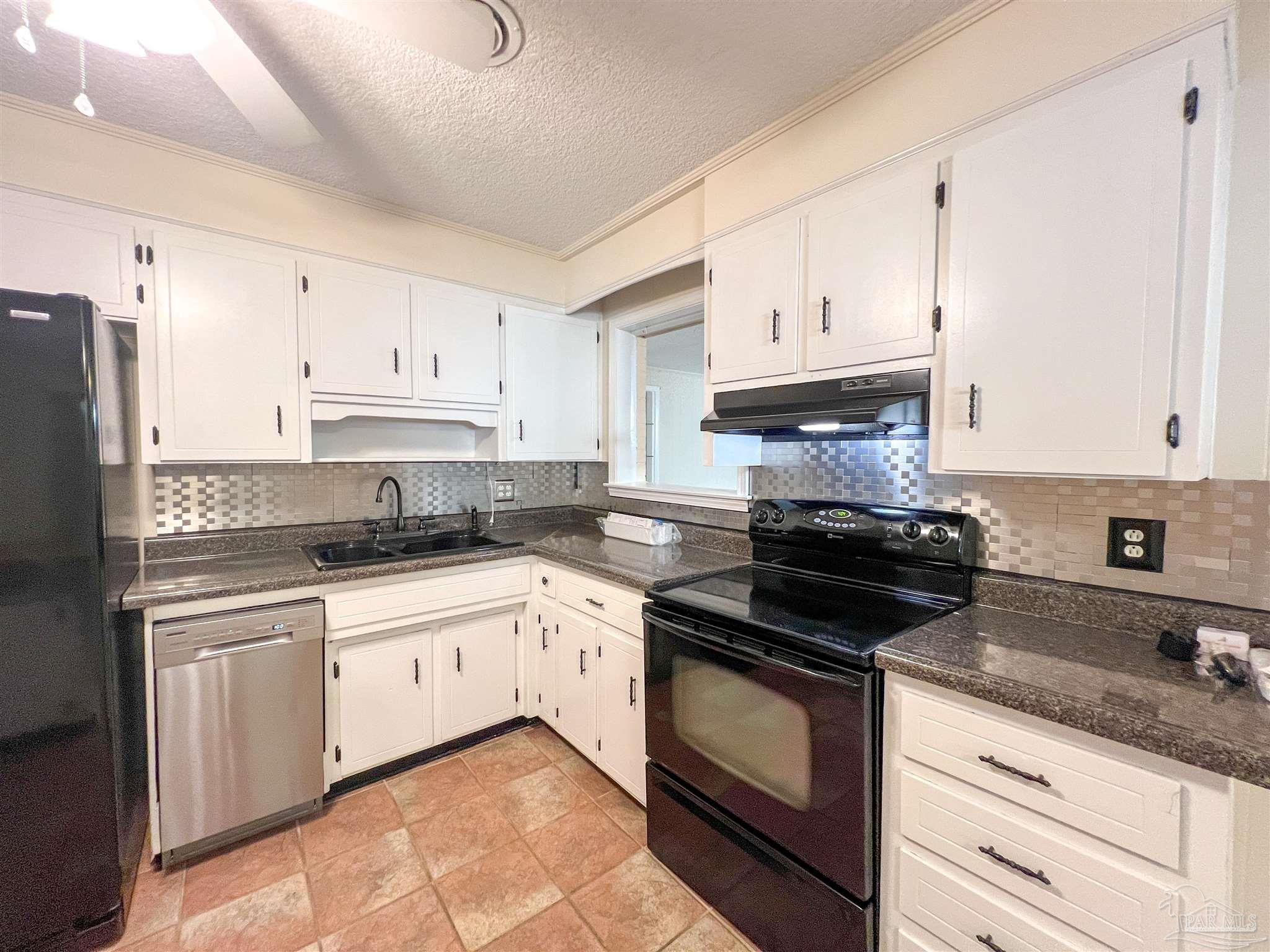 5891 Avondale Road Pensacola FL 32526