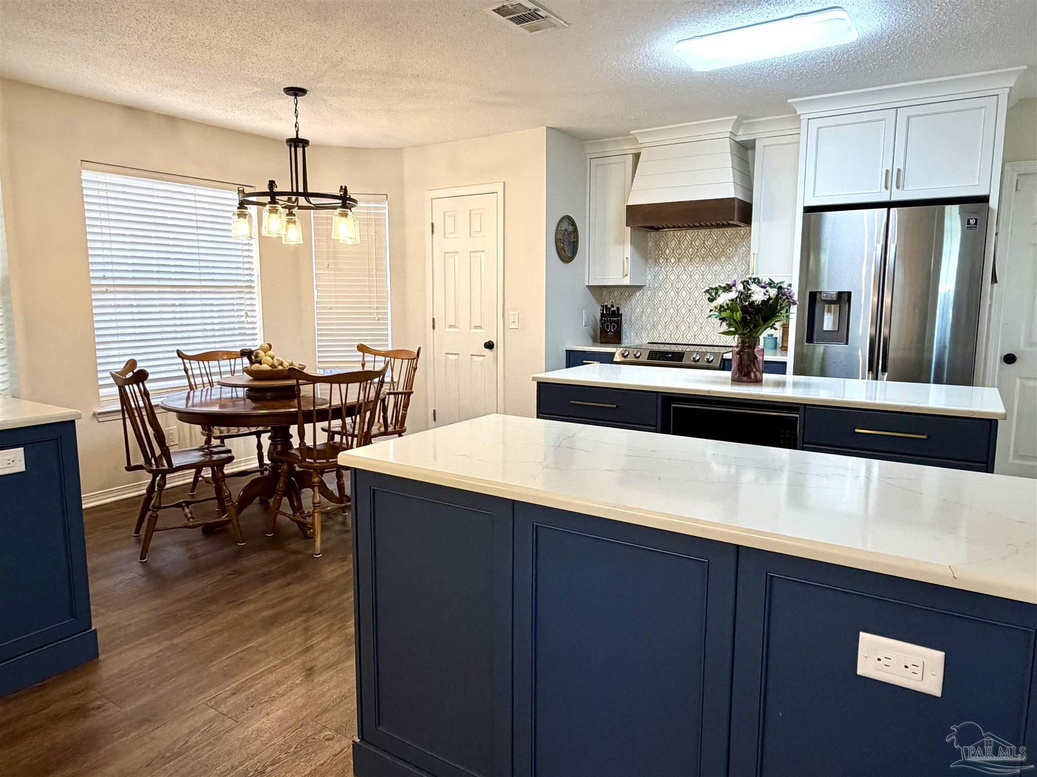 3110 Leesburg Square Pensacola FL 32504