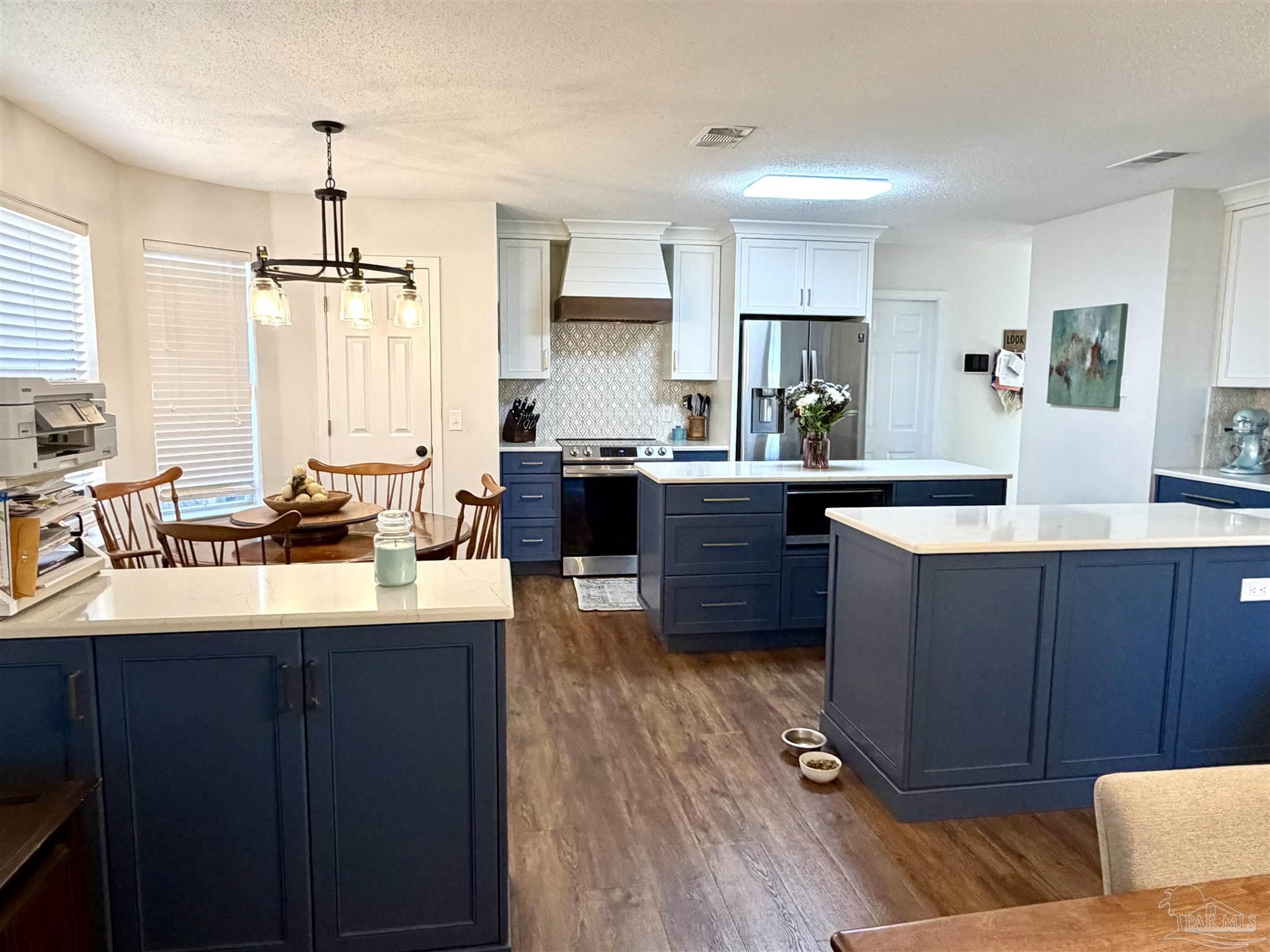 3110 Leesburg Square Pensacola FL 32504