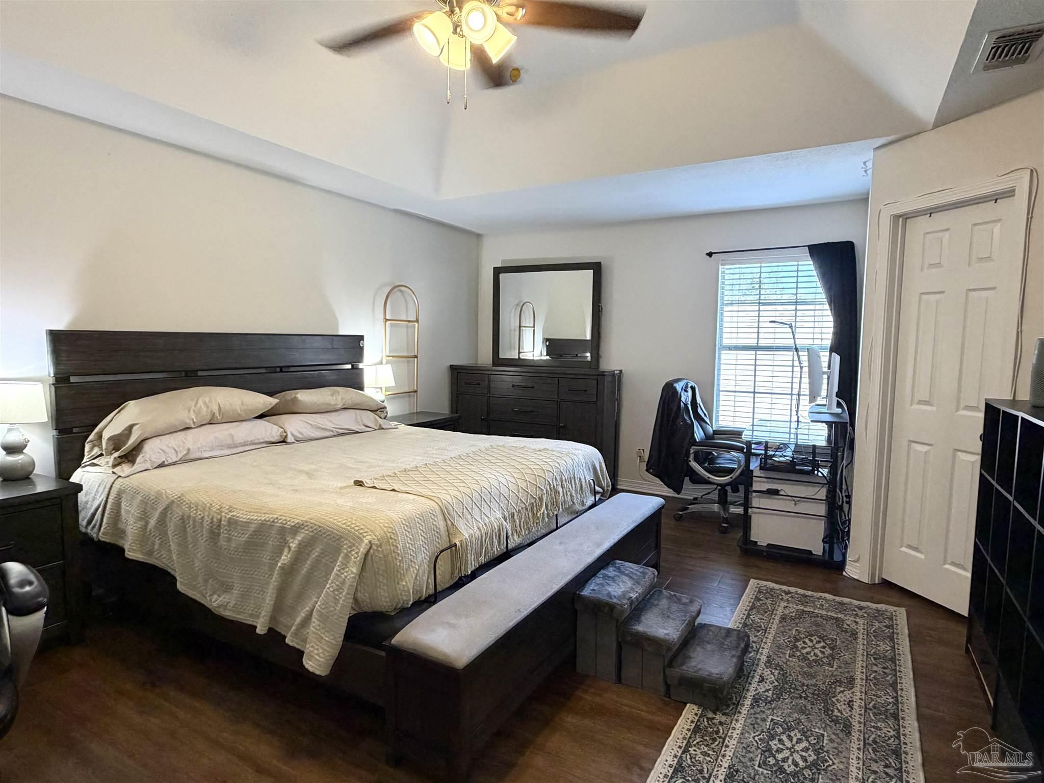 3110 Leesburg Square Pensacola FL 32504