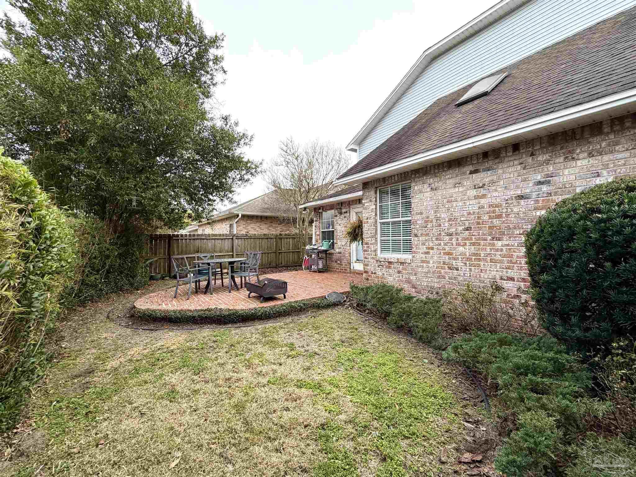 3110 Leesburg Square Pensacola FL 32504