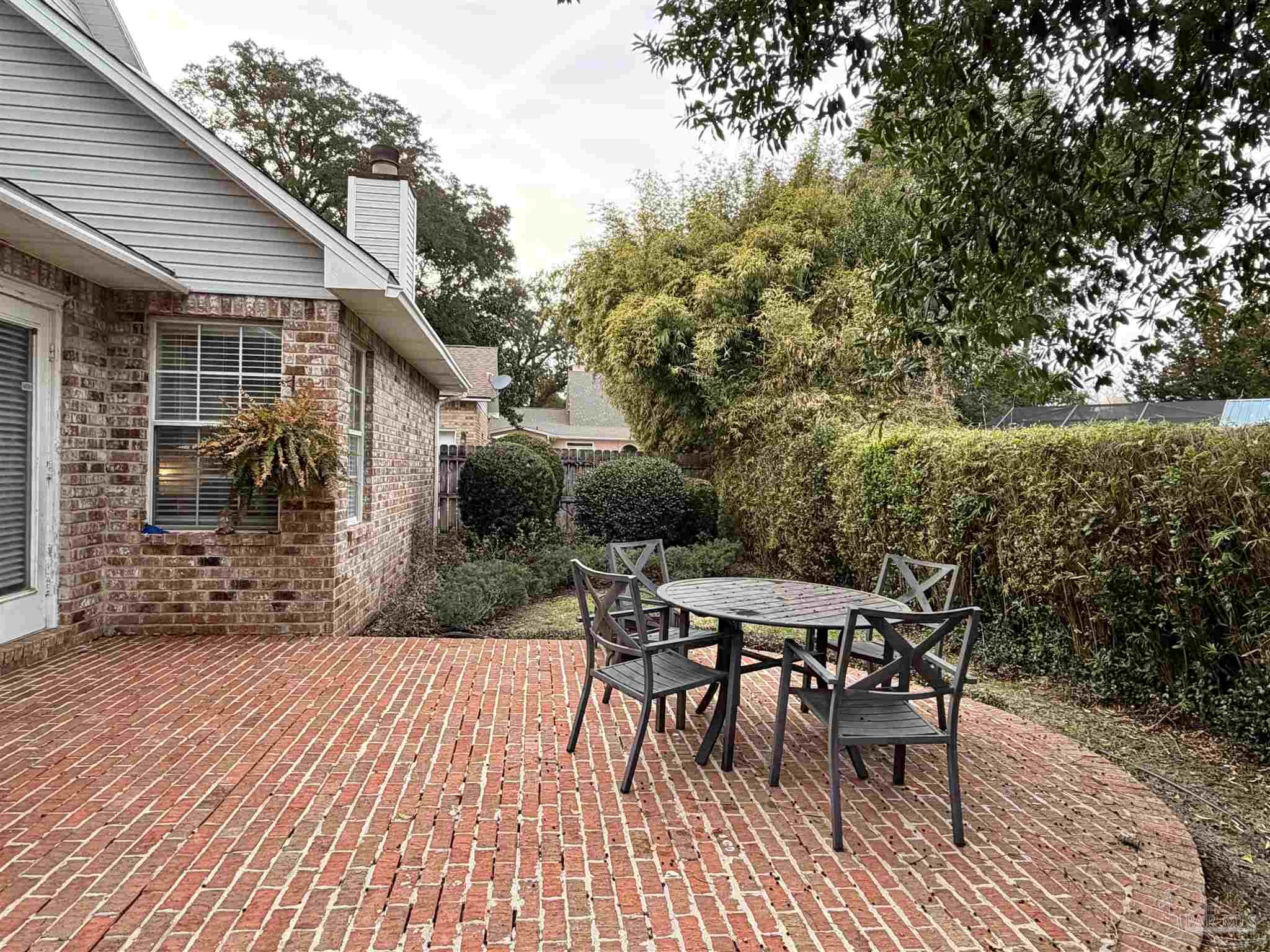 3110 Leesburg Square Pensacola FL 32504