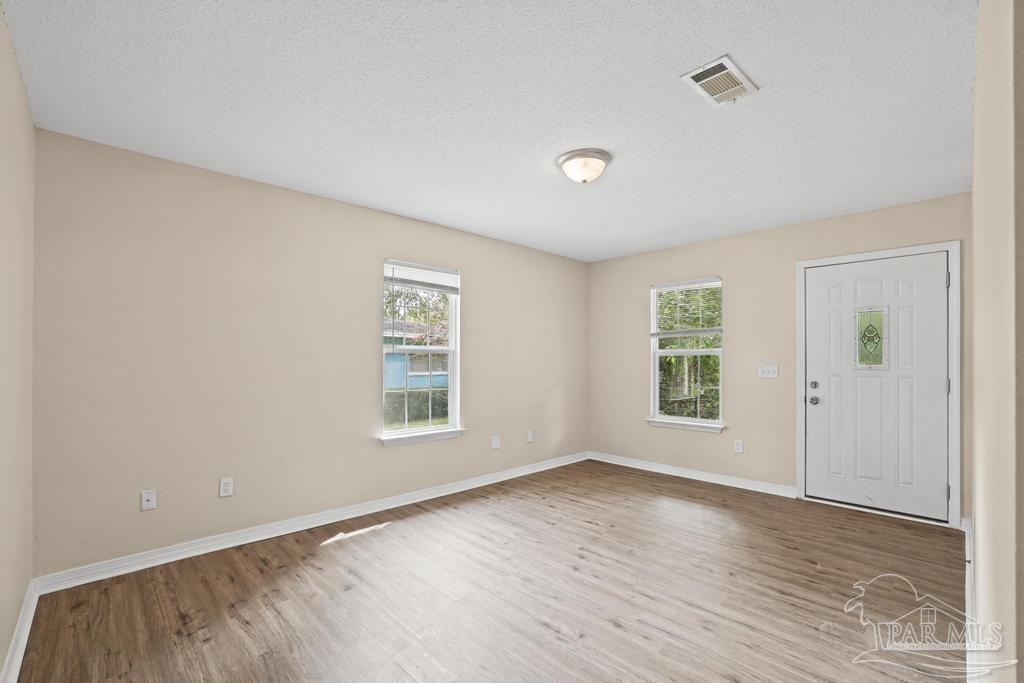 2040 E Roberts Road Pensacola FL 32534