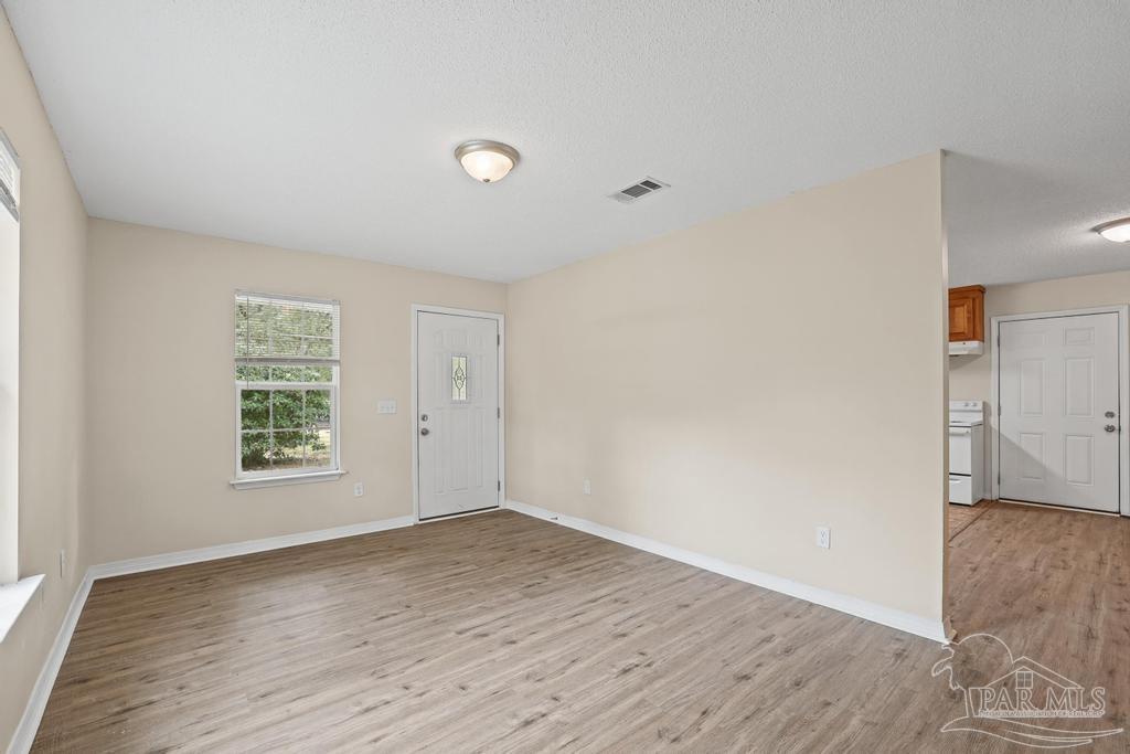 2040 E Roberts Road Pensacola FL 32534