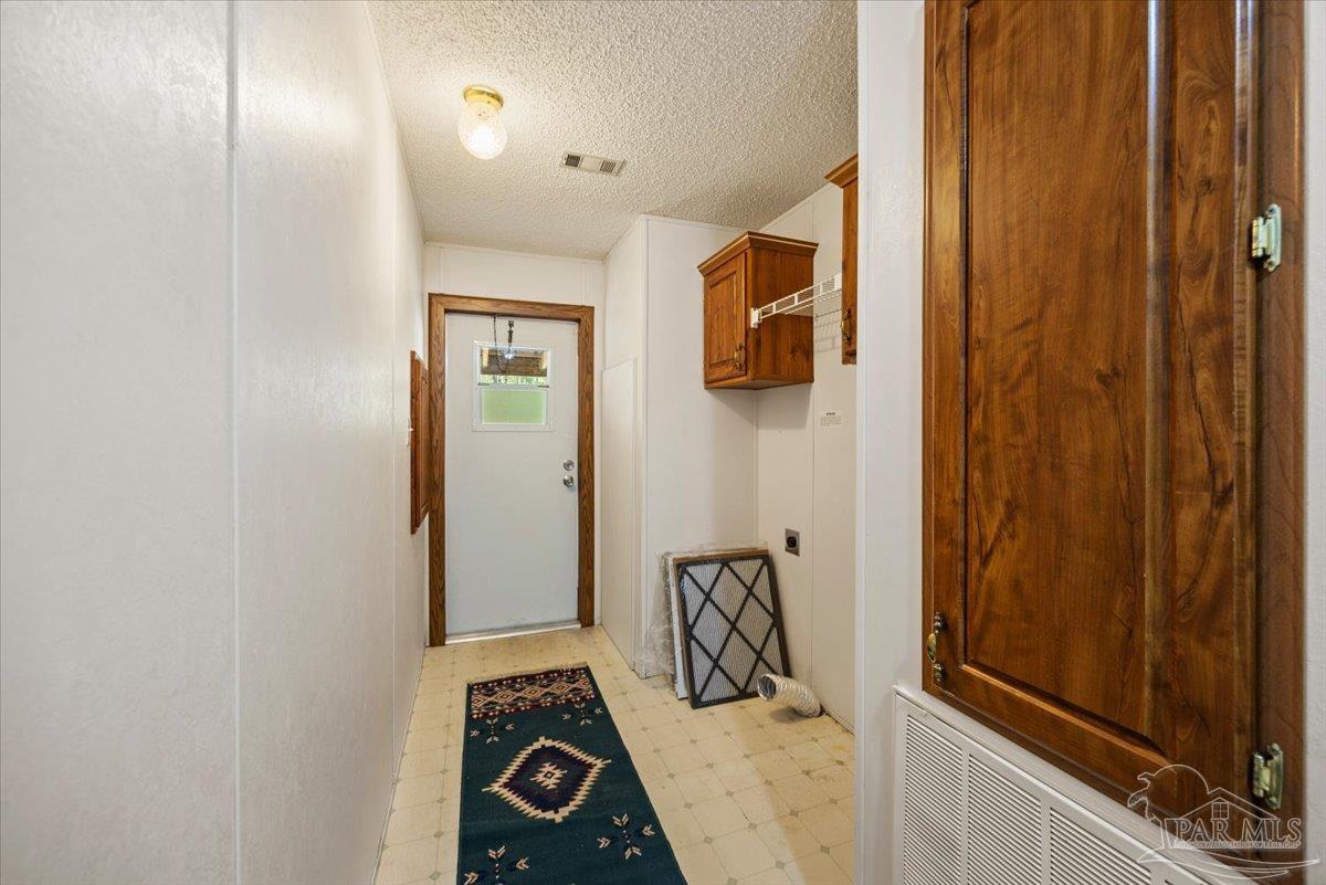 4205 Elvis Presley Drive Milton FL 32583