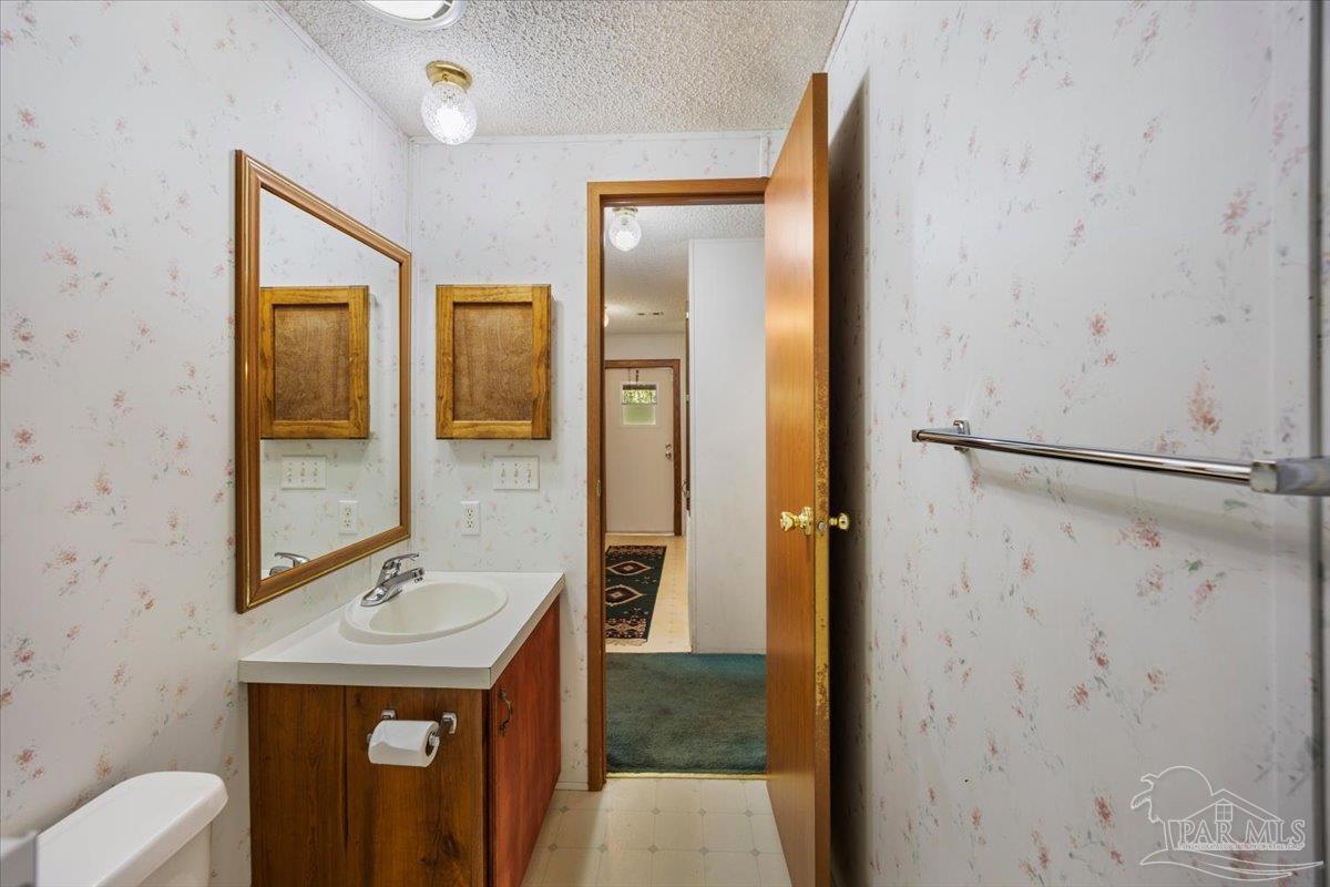 4205 Elvis Presley Drive Milton FL 32583