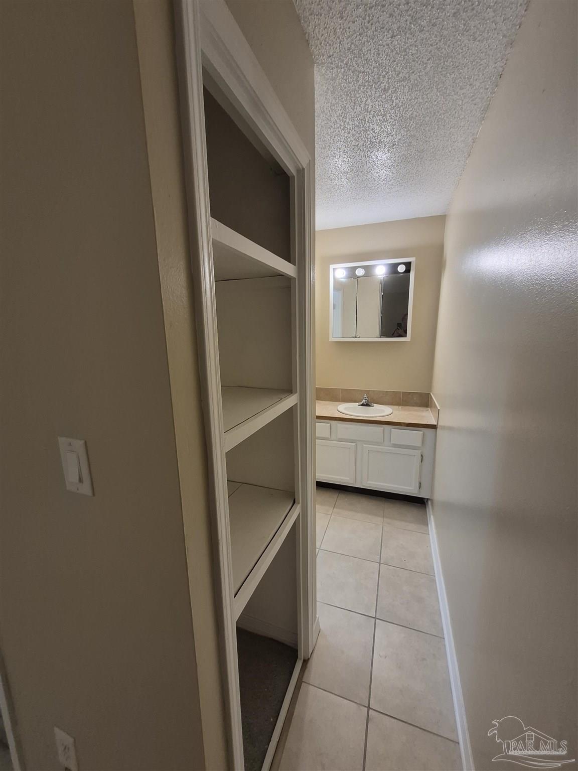 537 Petros Cir # A Pensacola FL 32505