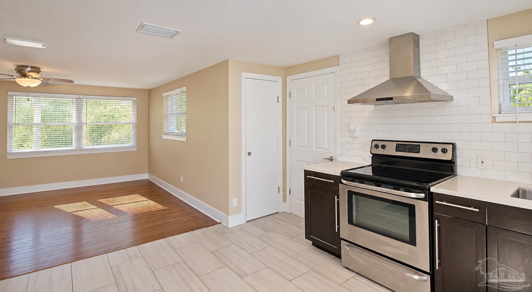 1701 W Romana Street Pensacola FL 32502