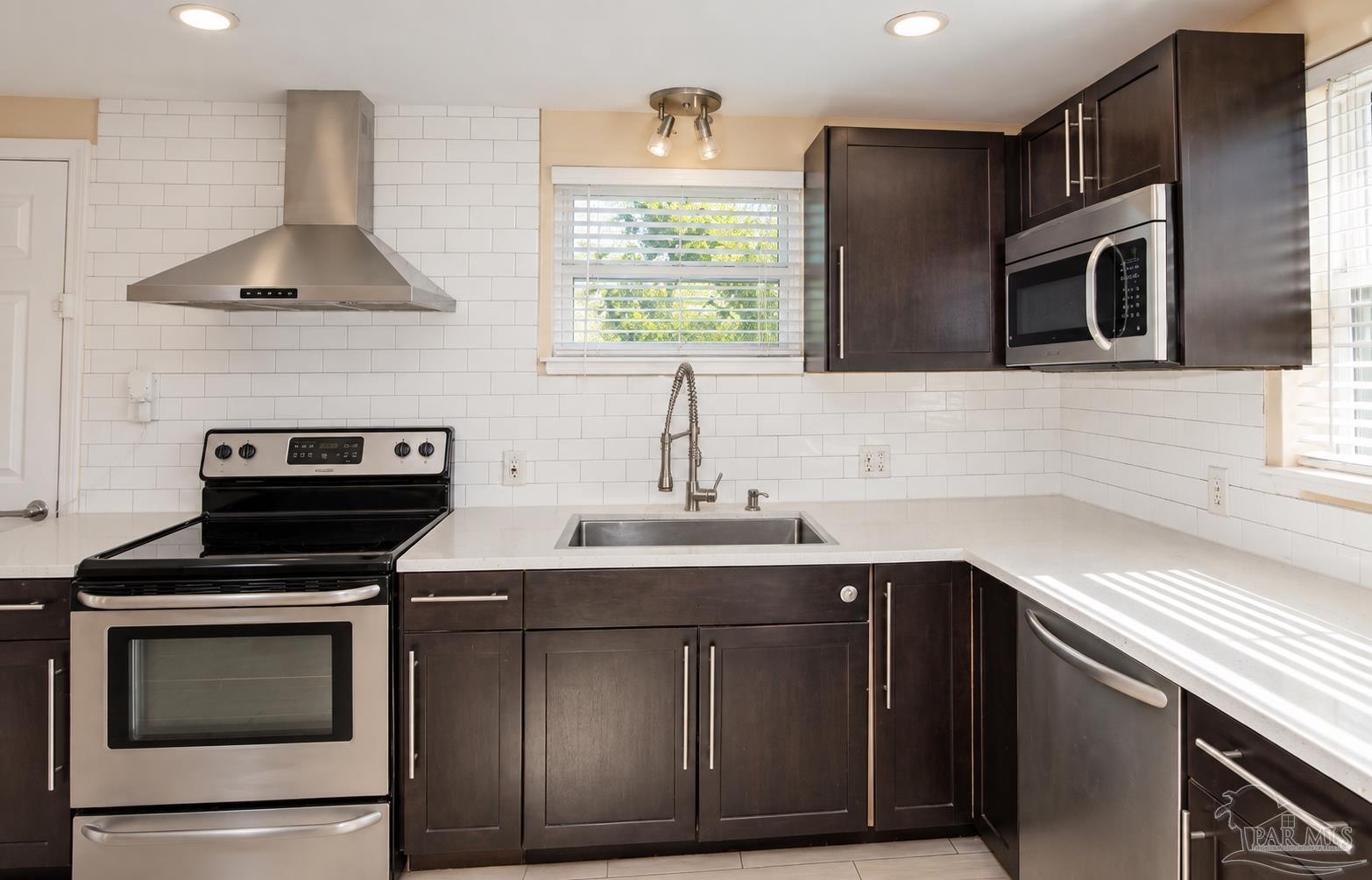 1701 W Romana Street Pensacola FL 32502