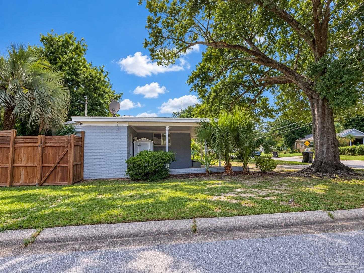 1701 W Romana Street Pensacola FL 32502