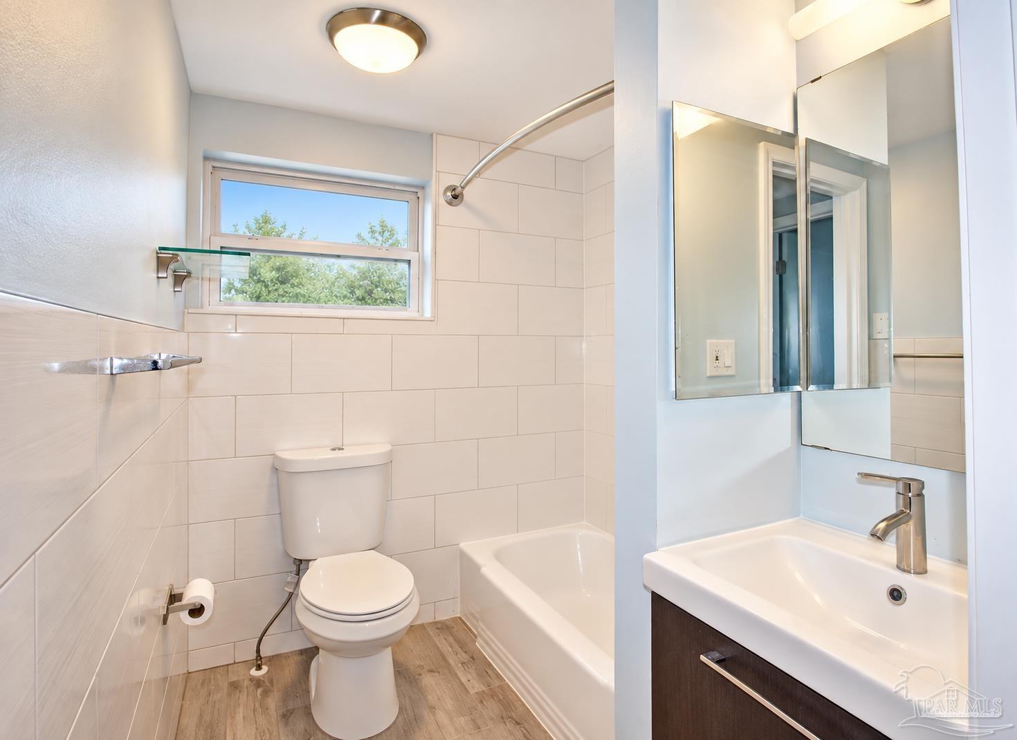 1701 W Romana Street Pensacola FL 32502