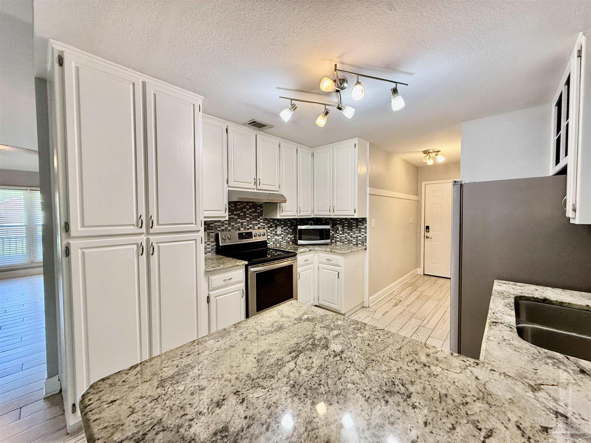 2460 Houston Circle Gulf Breeze FL 32563