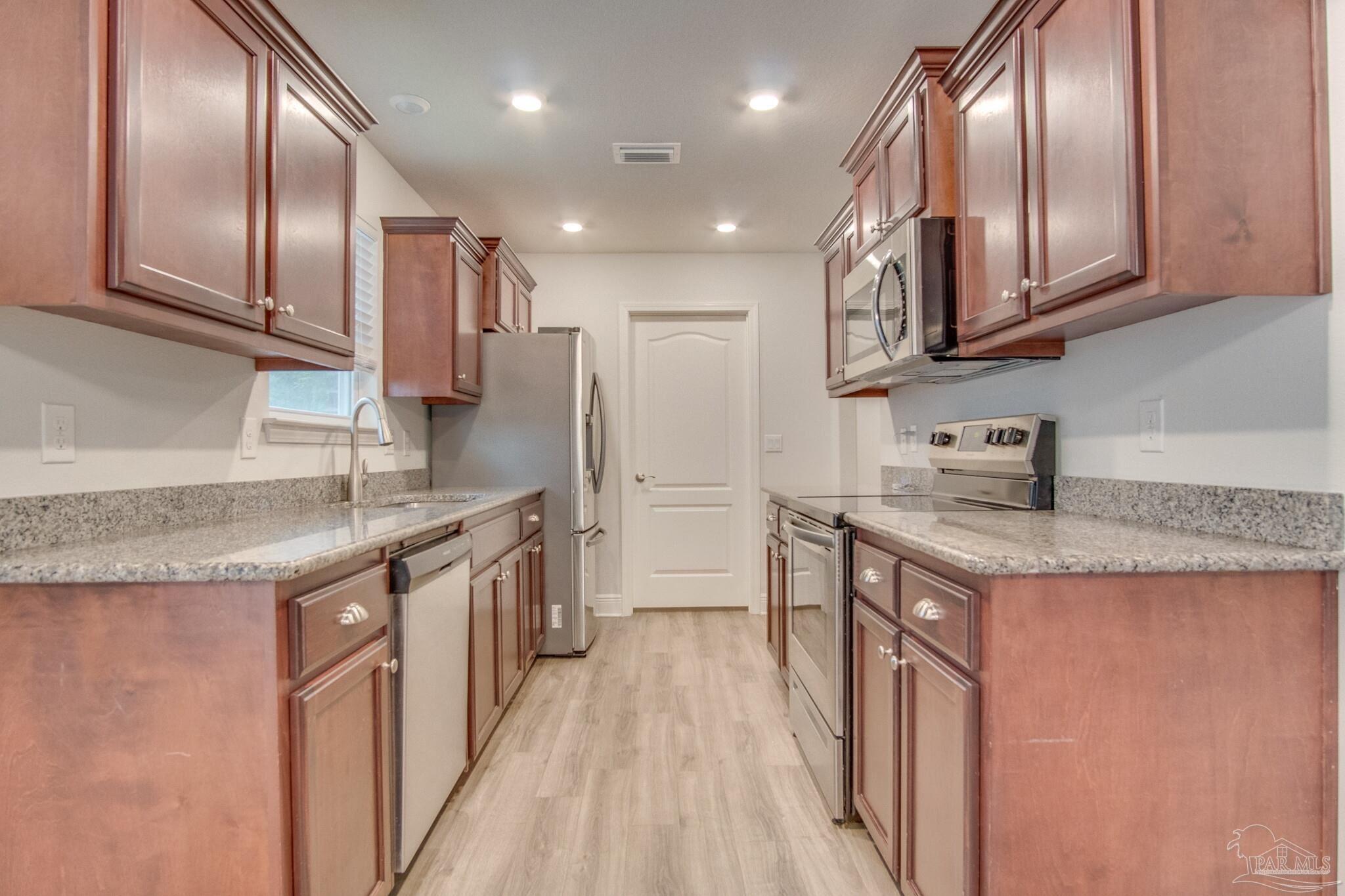 8810 Derby Lane Pensacola FL 32534