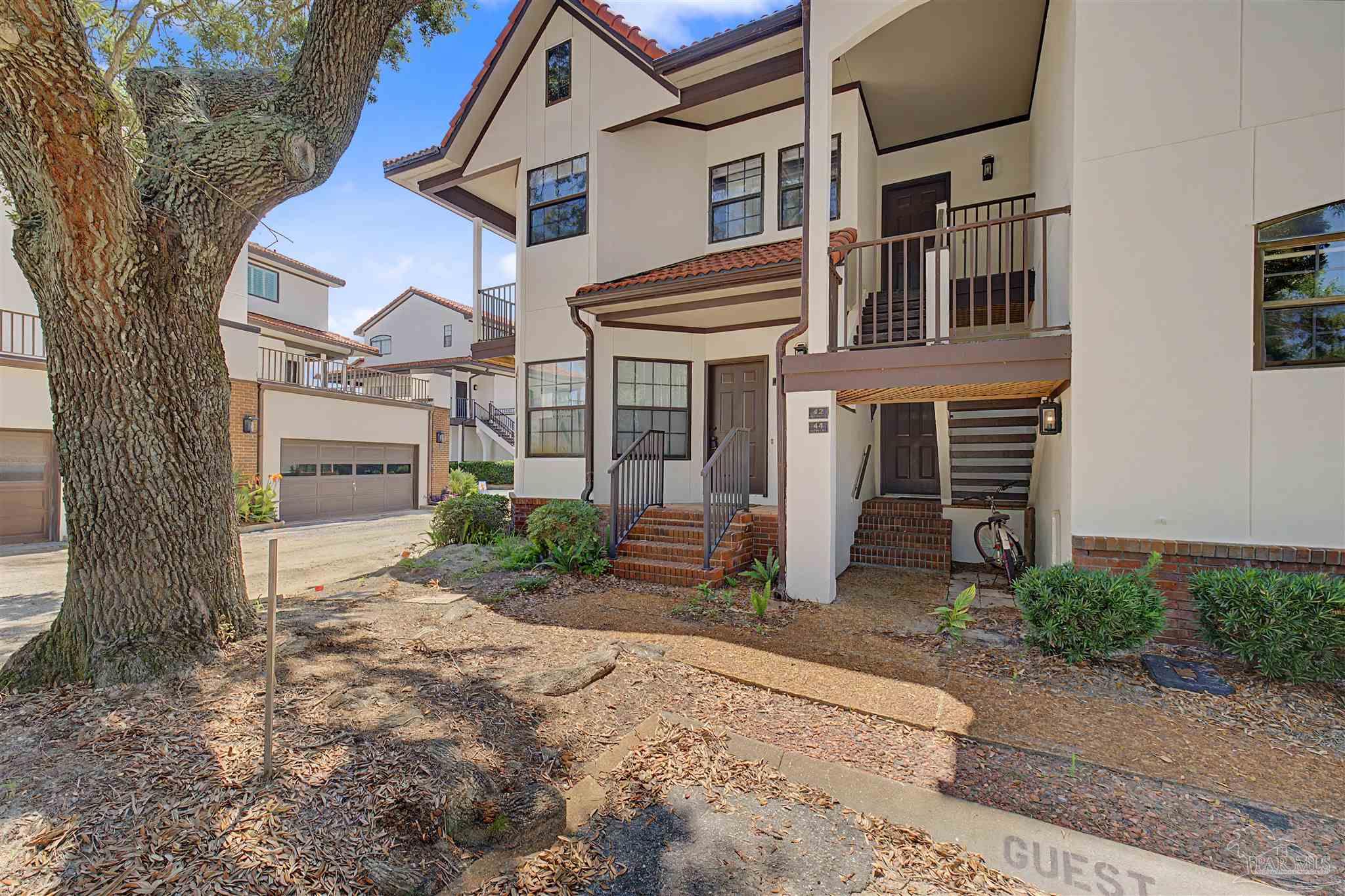 42 Baybridge Drive Gulf Breeze FL 32561
