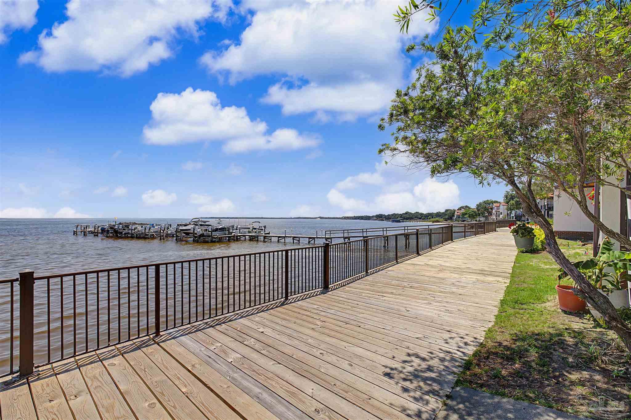 42 Baybridge Drive Gulf Breeze FL 32561