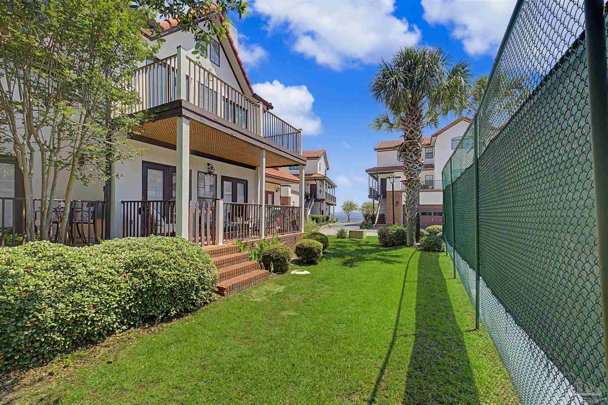 42 Baybridge Drive Gulf Breeze FL 32561