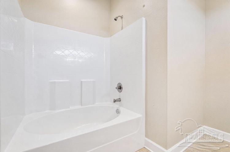 3501 Mossy Oak Villas Circle Pensacola FL 32514
