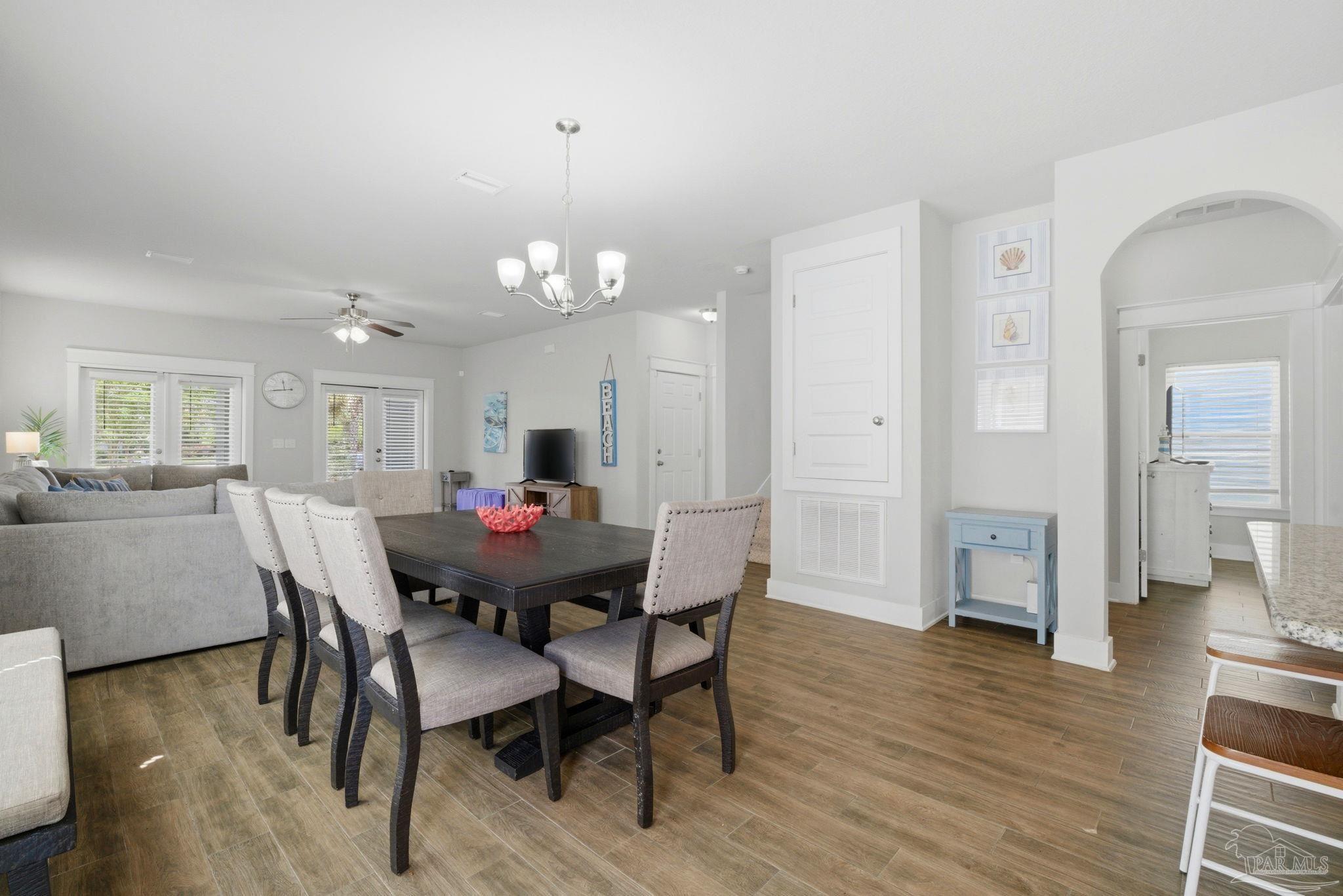 7967 Double Gate Drive Pensacola FL 32507