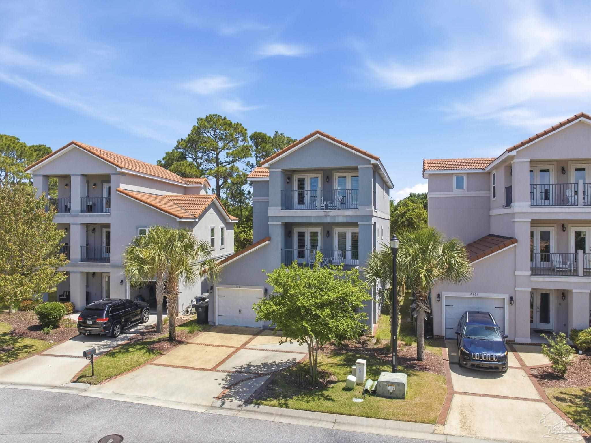 7967 Double Gate Drive Pensacola FL 32507