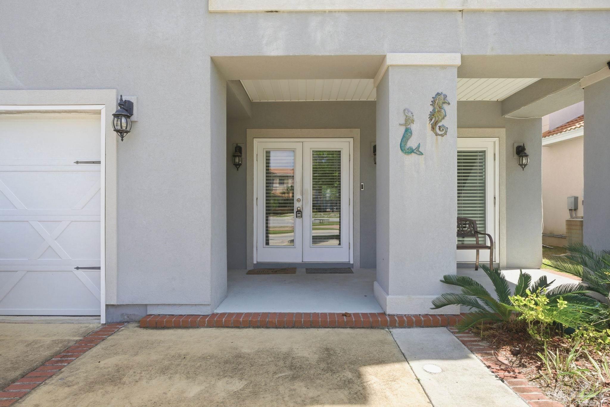 7967 Double Gate Drive Pensacola FL 32507