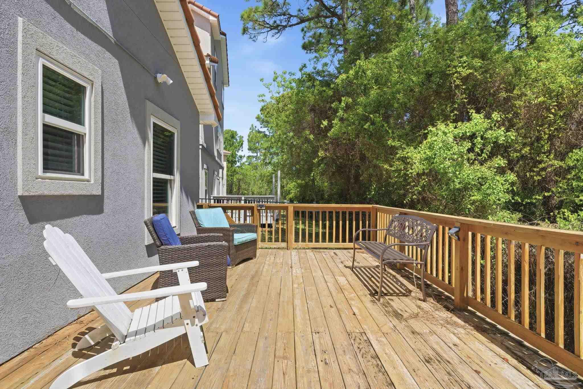 7967 Double Gate Drive Pensacola FL 32507