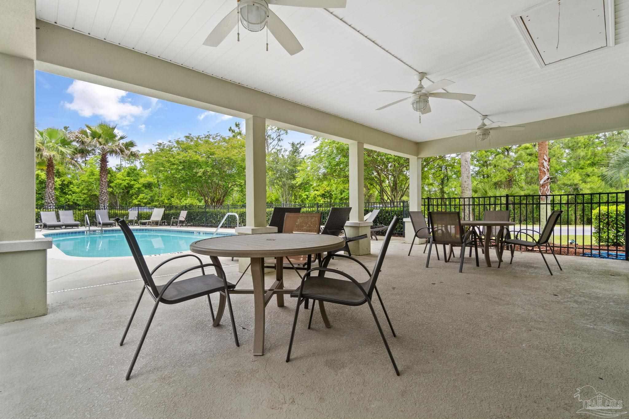 7967 Double Gate Drive Pensacola FL 32507