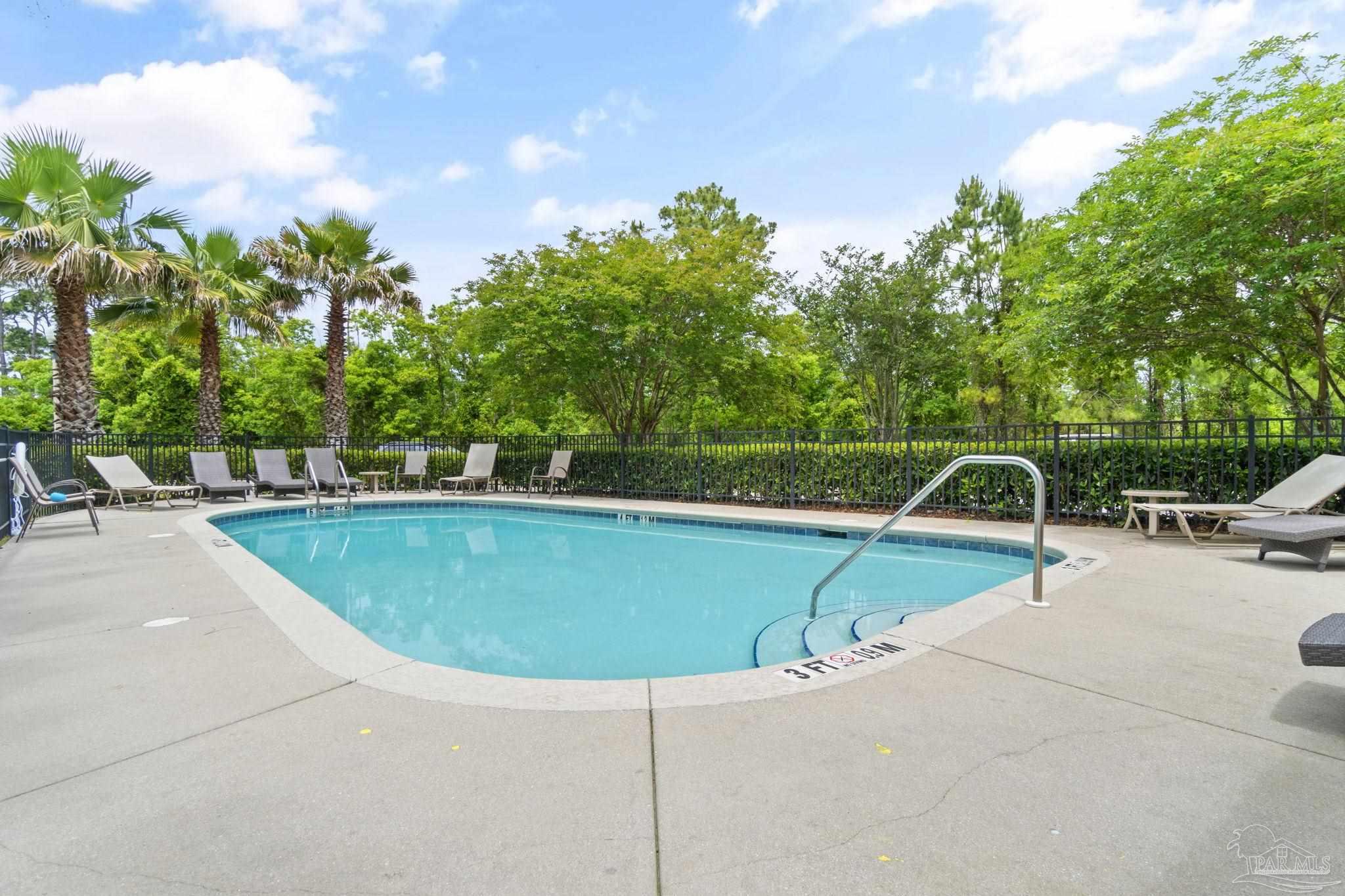 7967 Double Gate Drive Pensacola FL 32507