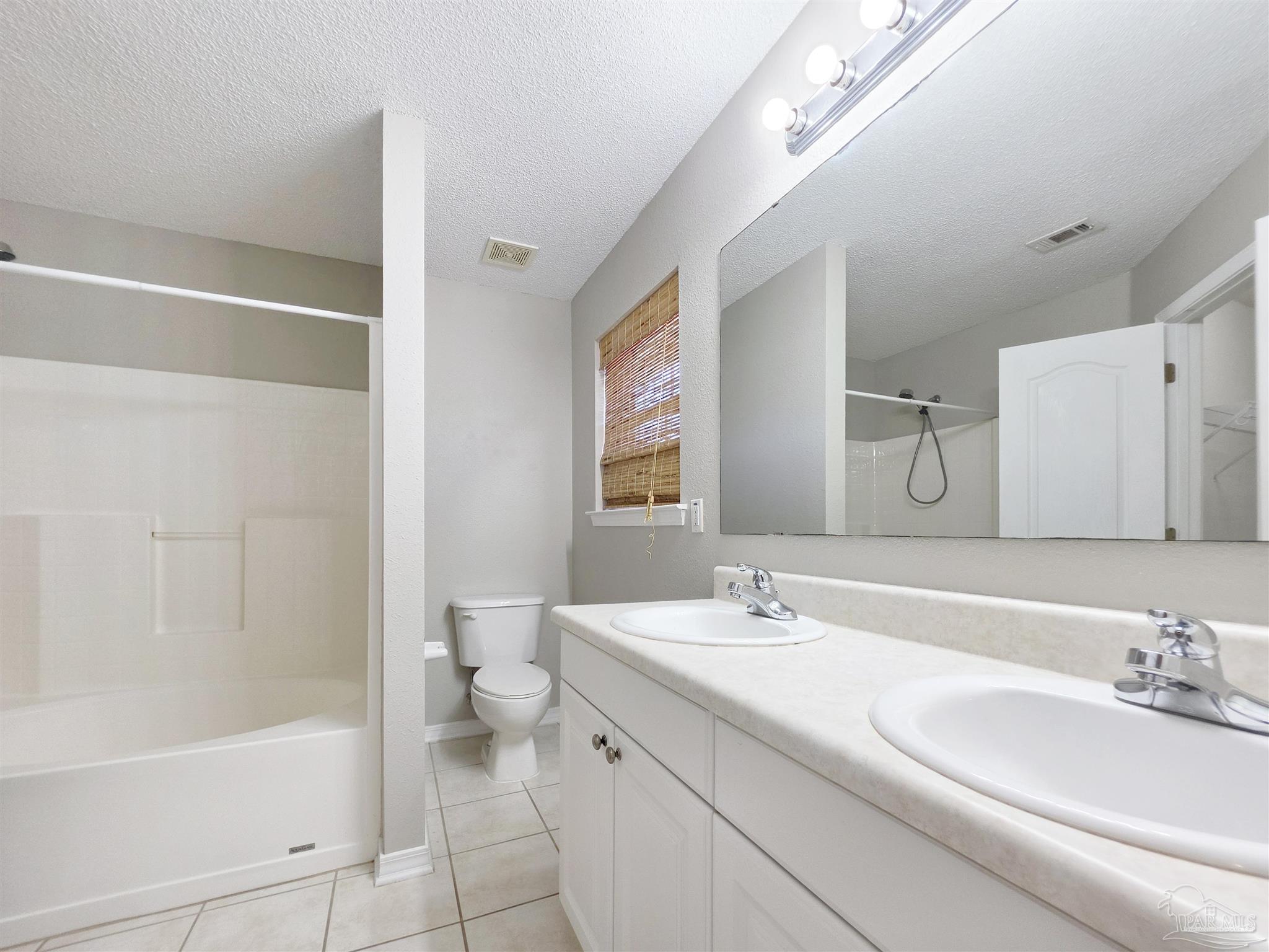 1638 Dees Road Pensacola FL 32506
