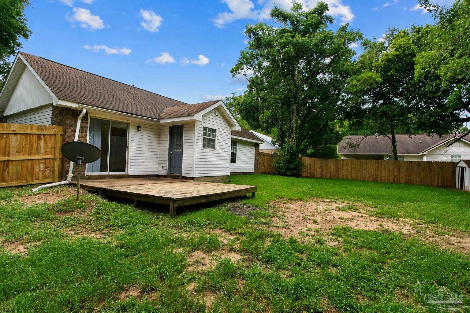 8126 Crystal Wells Place Pensacola FL 32514