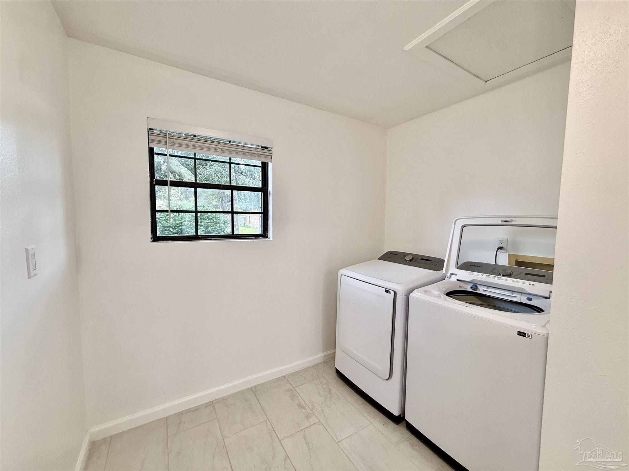 1305 Heatherwood Circle Pensacola FL 32506