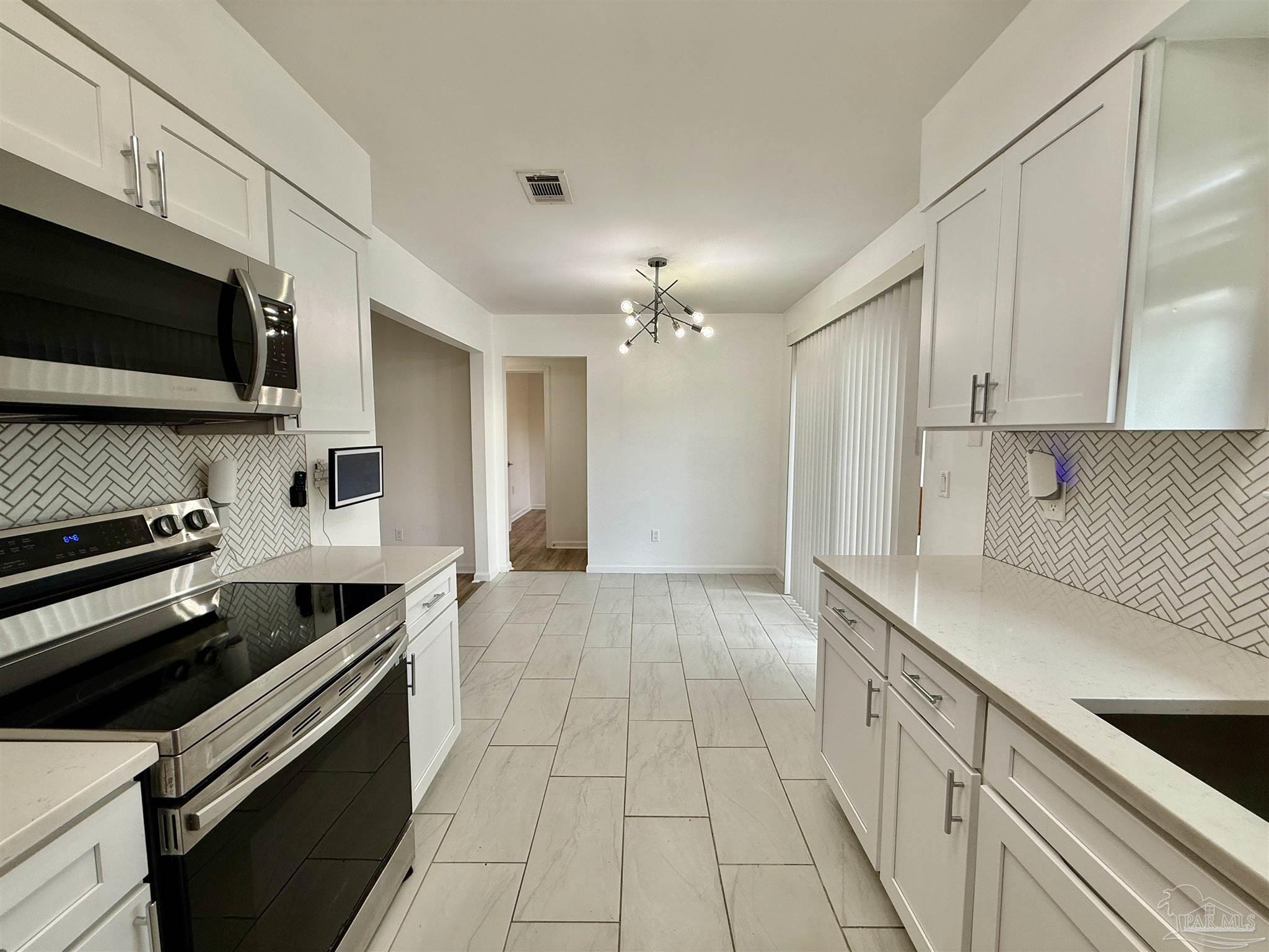 1305 Heatherwood Circle Pensacola FL 32506