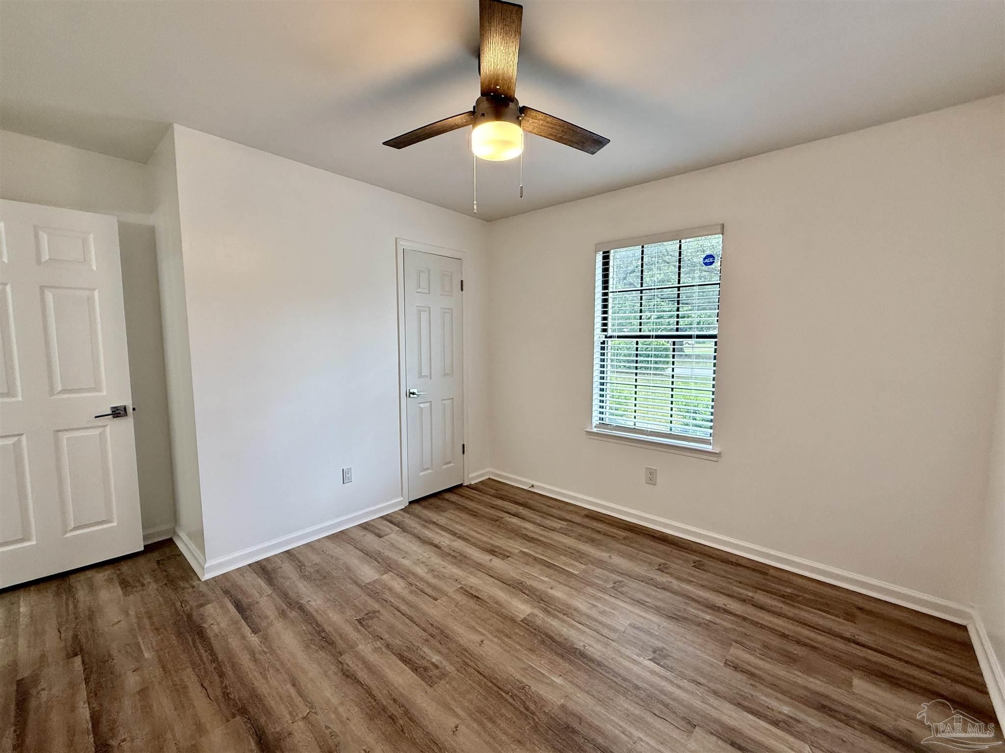 1305 Heatherwood Circle Pensacola FL 32506