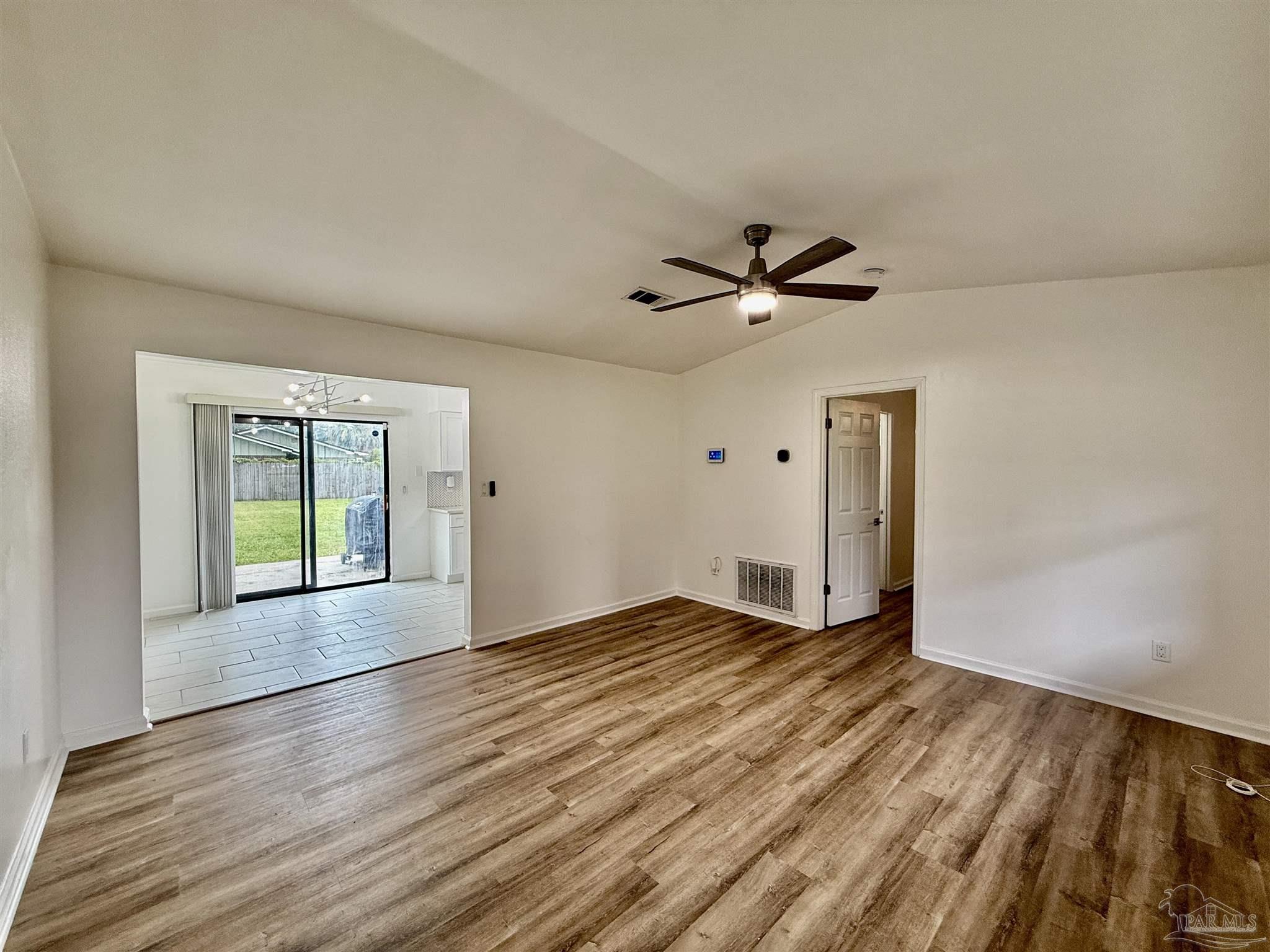 1305 Heatherwood Circle Pensacola FL 32506