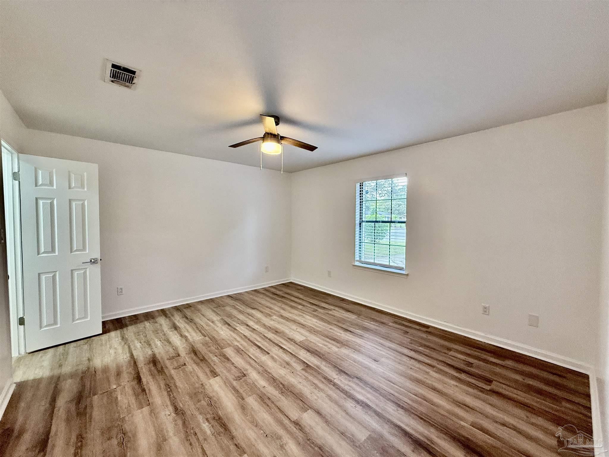 1305 Heatherwood Circle Pensacola FL 32506