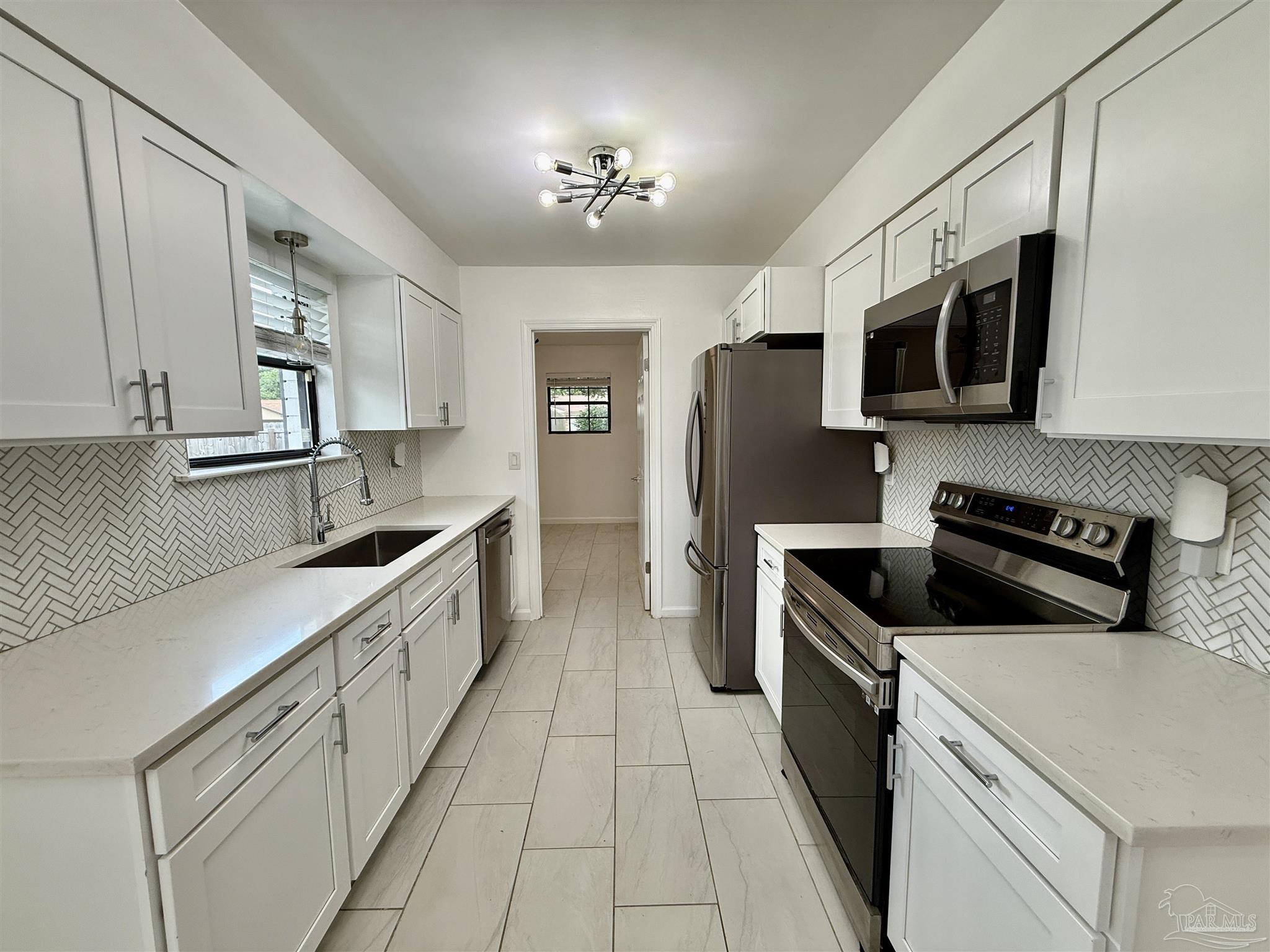 1305 Heatherwood Circle Pensacola FL 32506