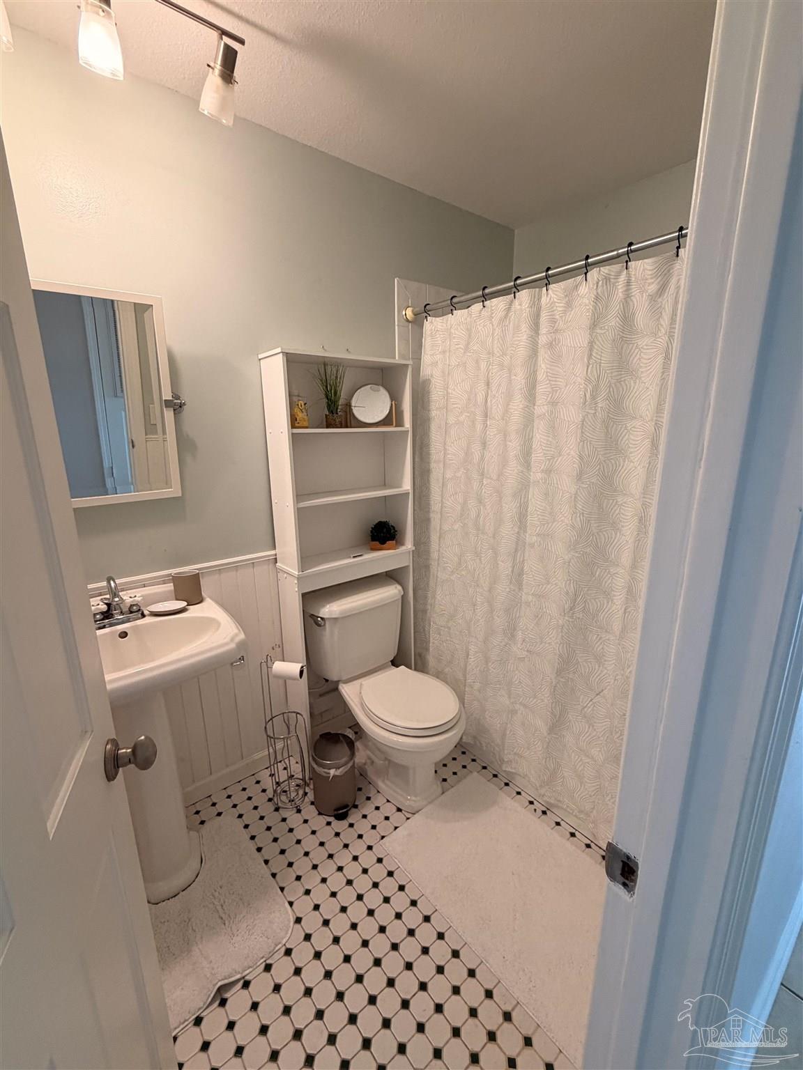 200 Pensacola Beach Rd # I8 Gulf Breeze FL 32561